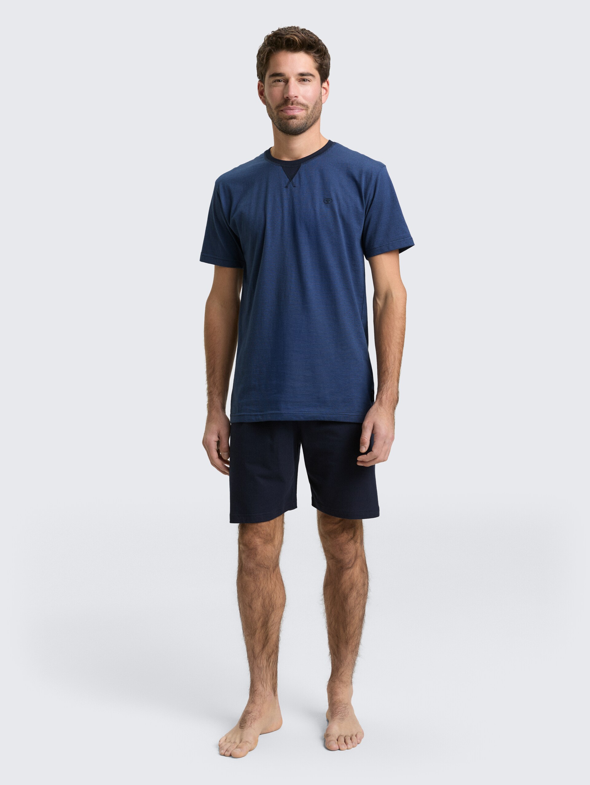 Pyjamaset met gestreept patroon - blue stripe - Model vooraanzicht