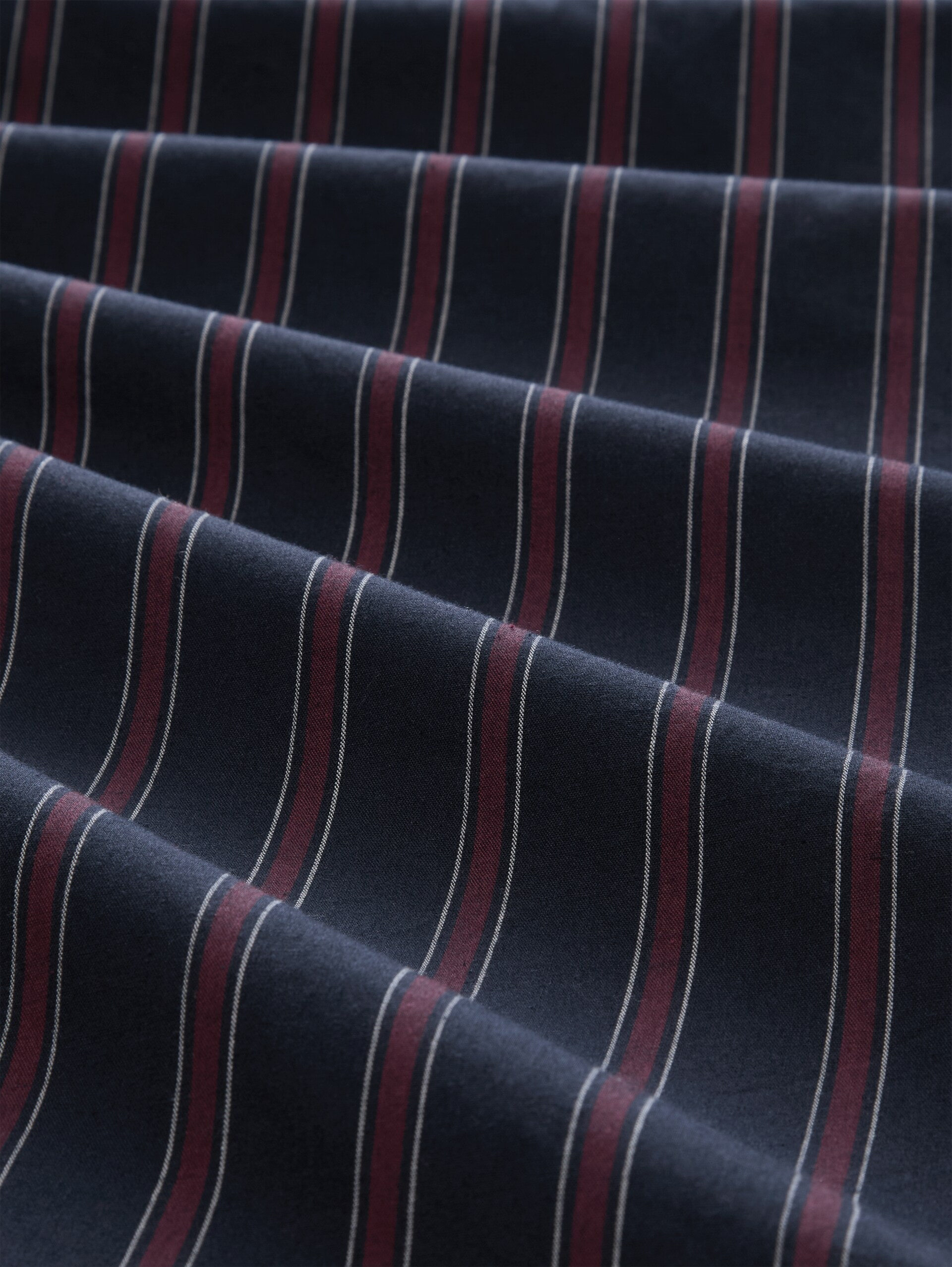 Pyjama-Hose aus Baumwolle - red-dark-stripes - Material-Ansicht
