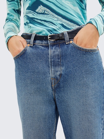 TTPAULA schmaler Ledergürtel mit abgerundeter Dornschließe von Denim Female, navy uni