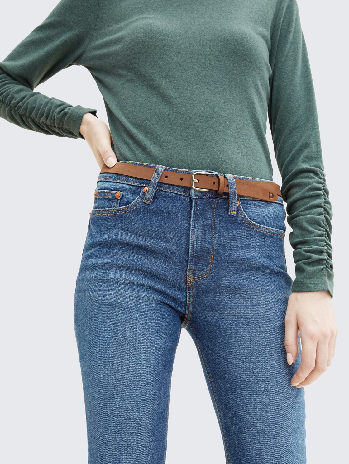 TTMEGHAN schmaler Ledergürtel mit abgerundeter Dornschließe - light brown uni