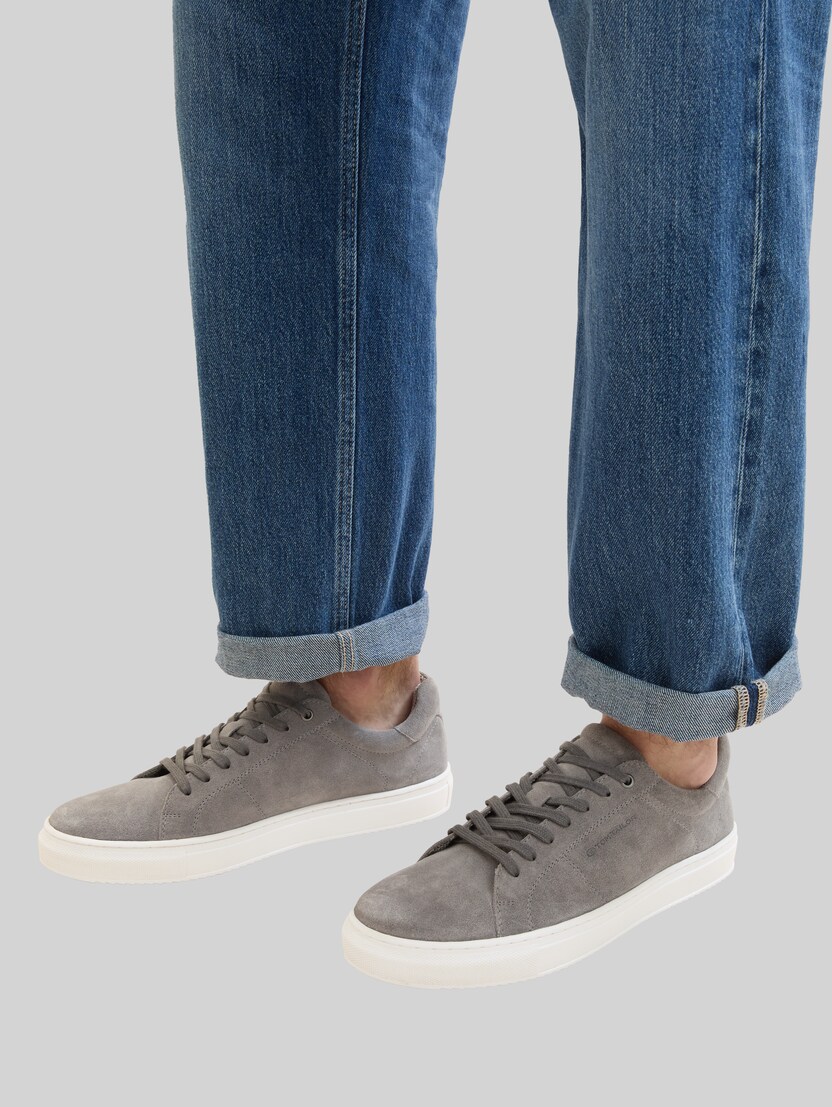 Sneaker mit Leder von Men, grey