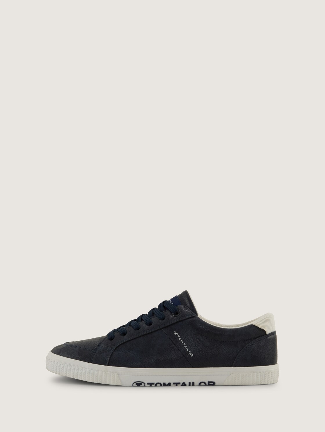 Sneaker mit Logo-Print - navy - seitliche Produkt-Ansicht