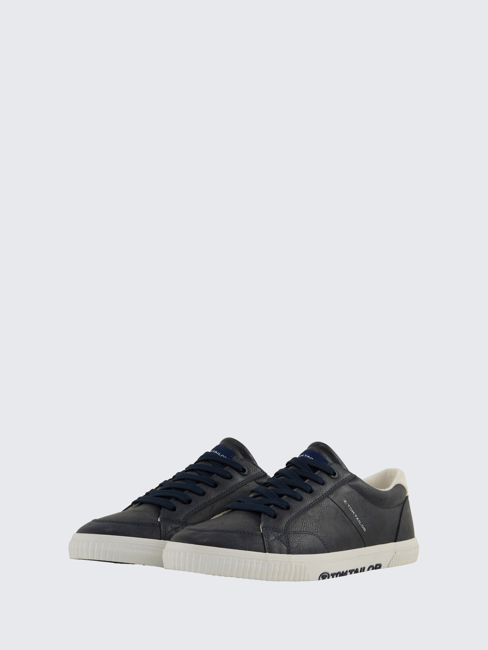Sneaker mit Logo-Print - navy - seitliche Produkt-Ansicht