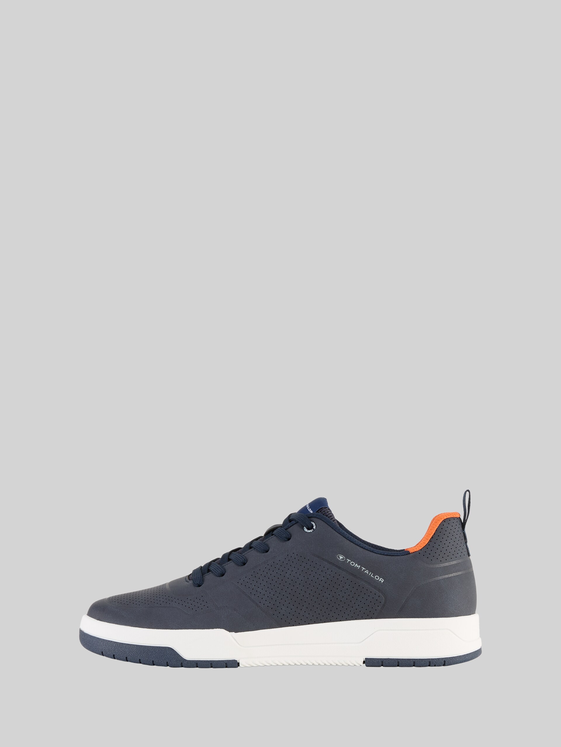 Trainers met geperforeerd patroon op de neus - navy - zijaanzicht product