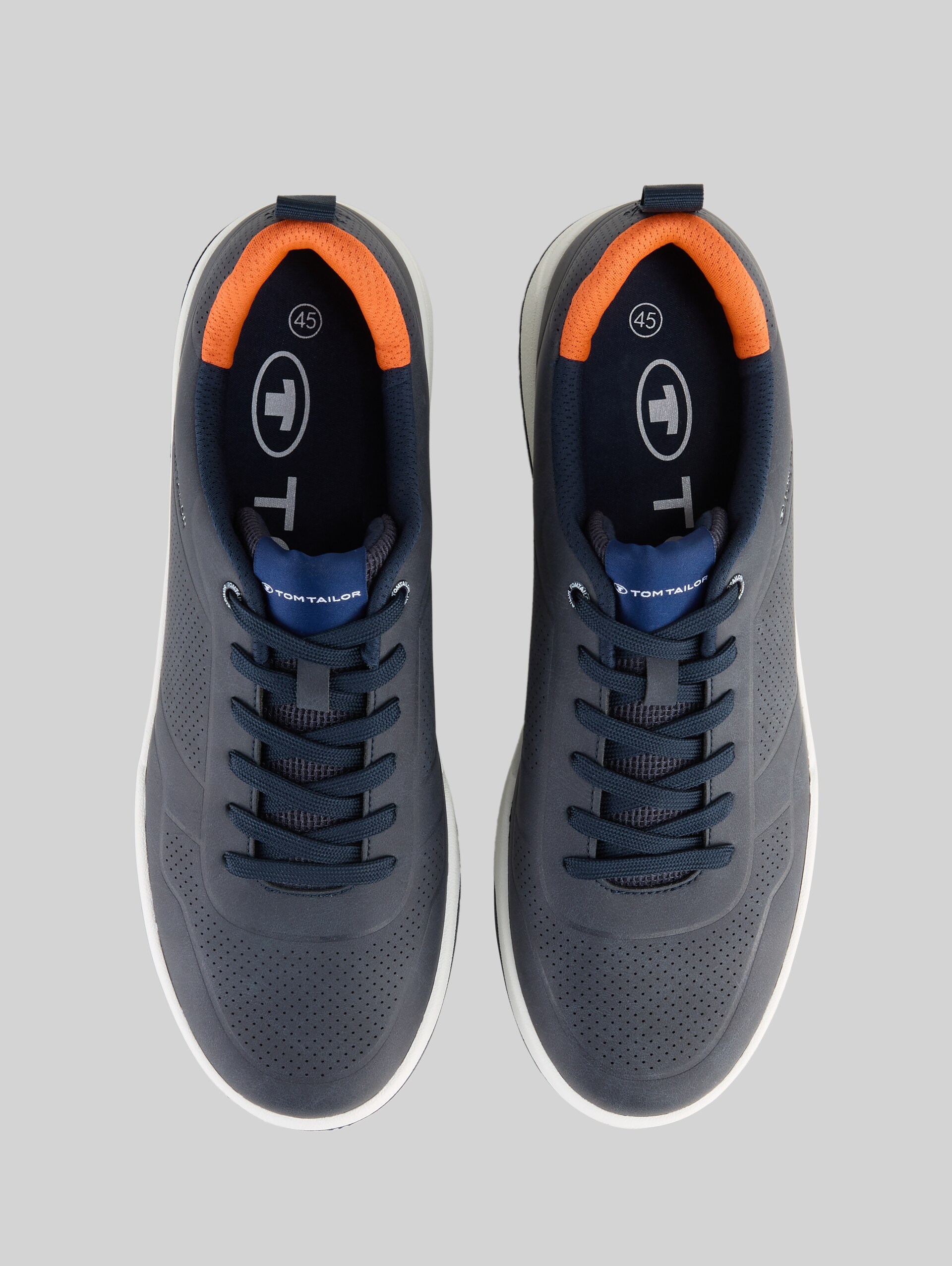 Trainers met geperforeerd patroon op de neus - navy - Bovenaanzicht product 