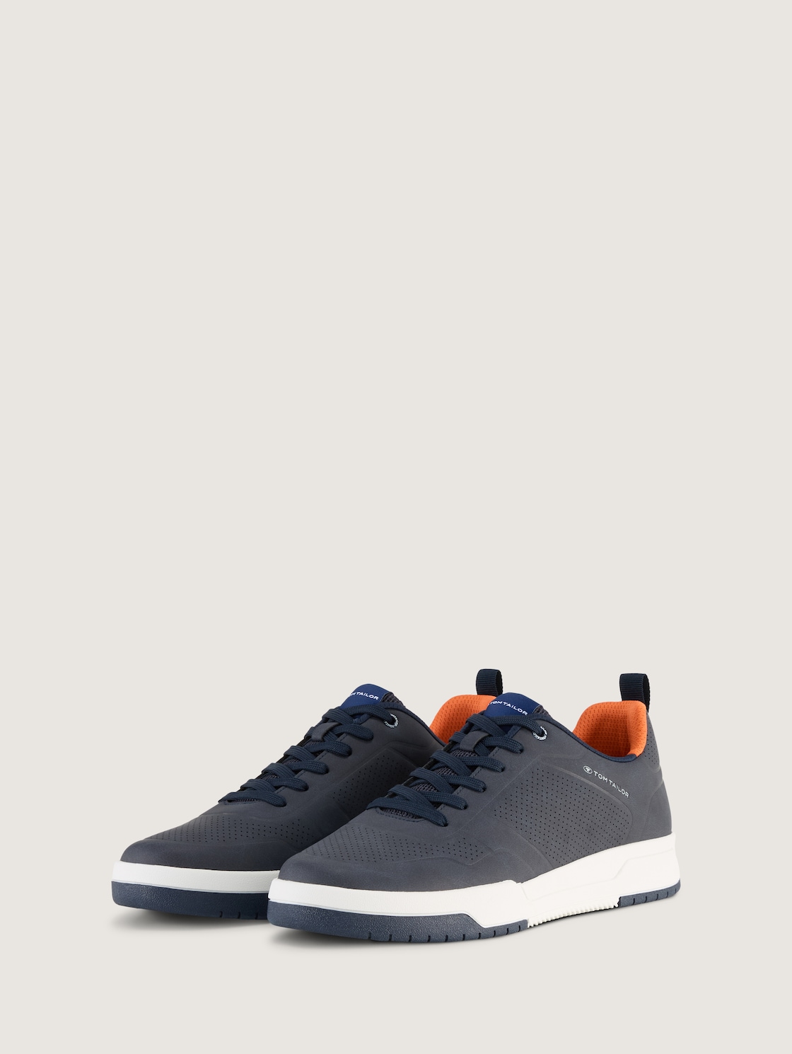 Sneaker mit Lochmuster auf der Vorderkappe - navy - seitliche Produkt-Ansicht