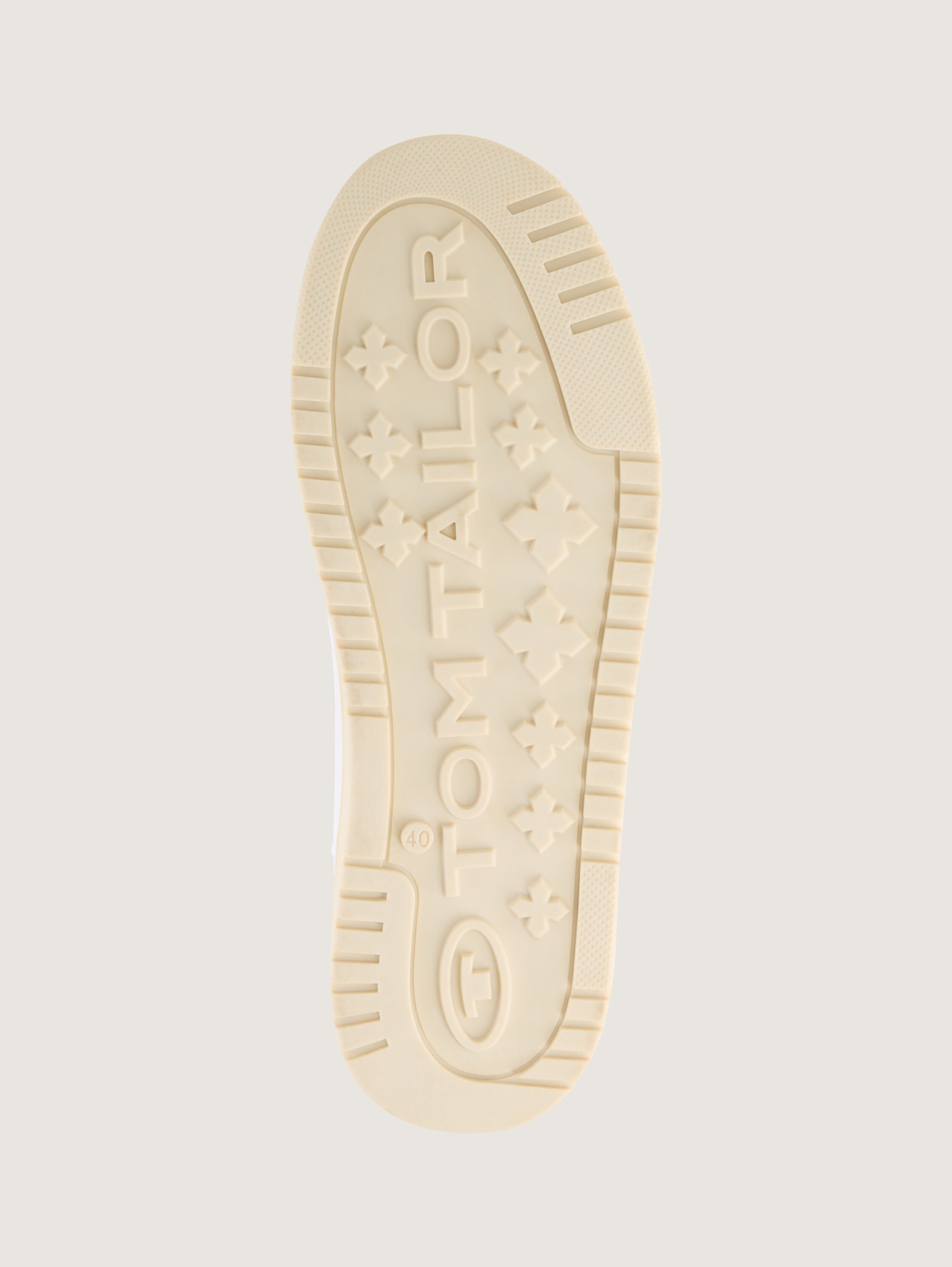 Sneaker mit Metallic-Details - white_1 - 