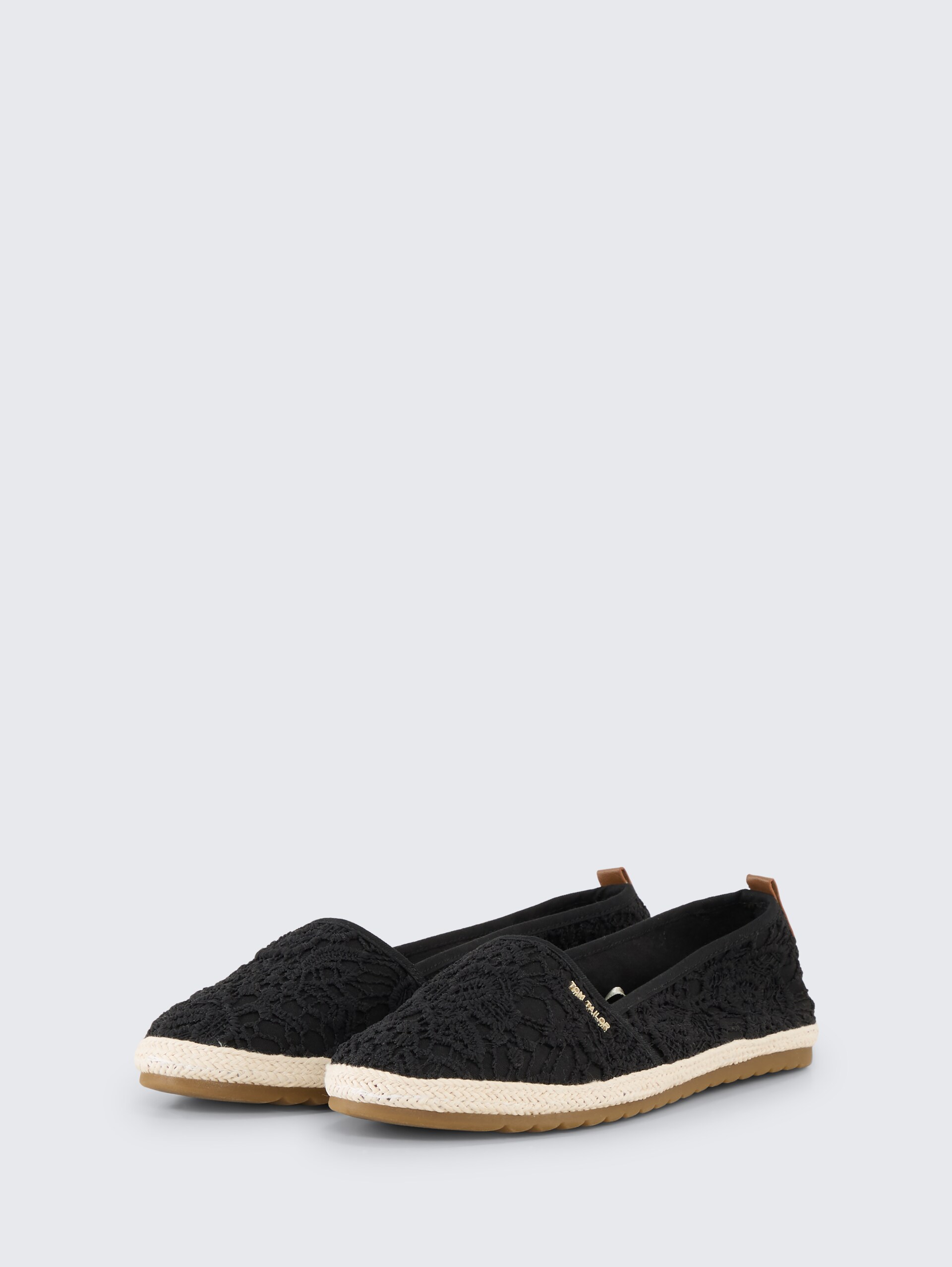 Flache Espadrilles mit Blumenstickerei - black - seitliche Produkt-Ansicht