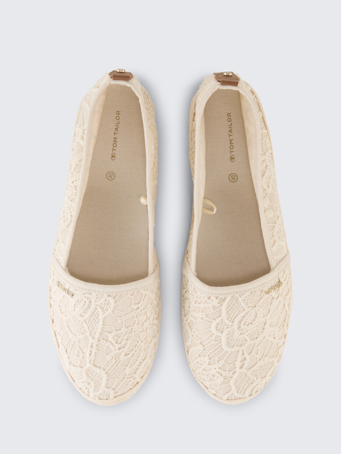 Flache Espadrilles mit Blumenstickerei - cream - Produkt-Ansicht von oben 
