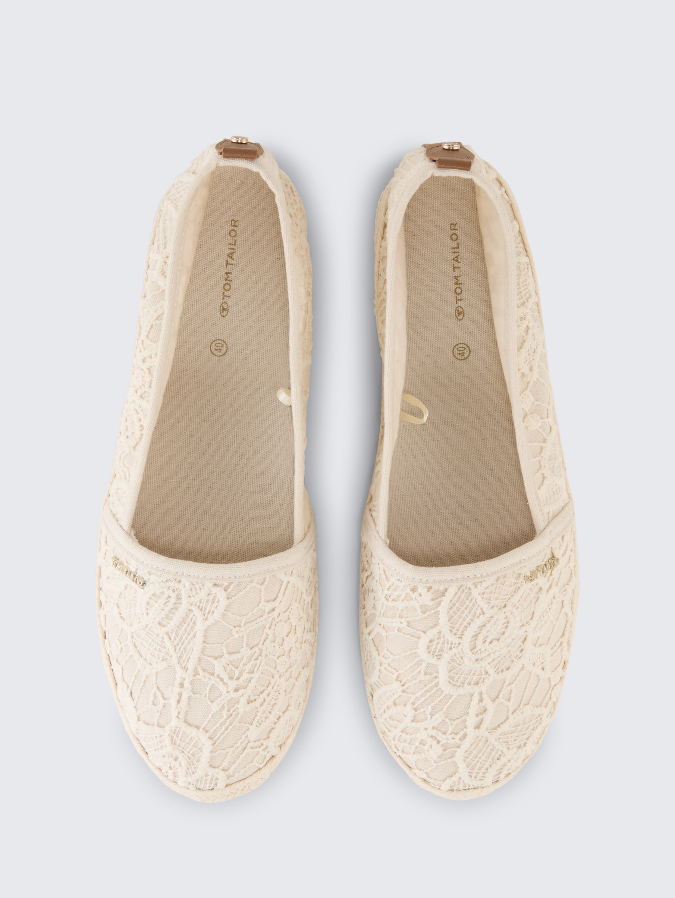 Flache Espadrilles mit Blumenstickerei - cream - Produkt-Ansicht von oben 