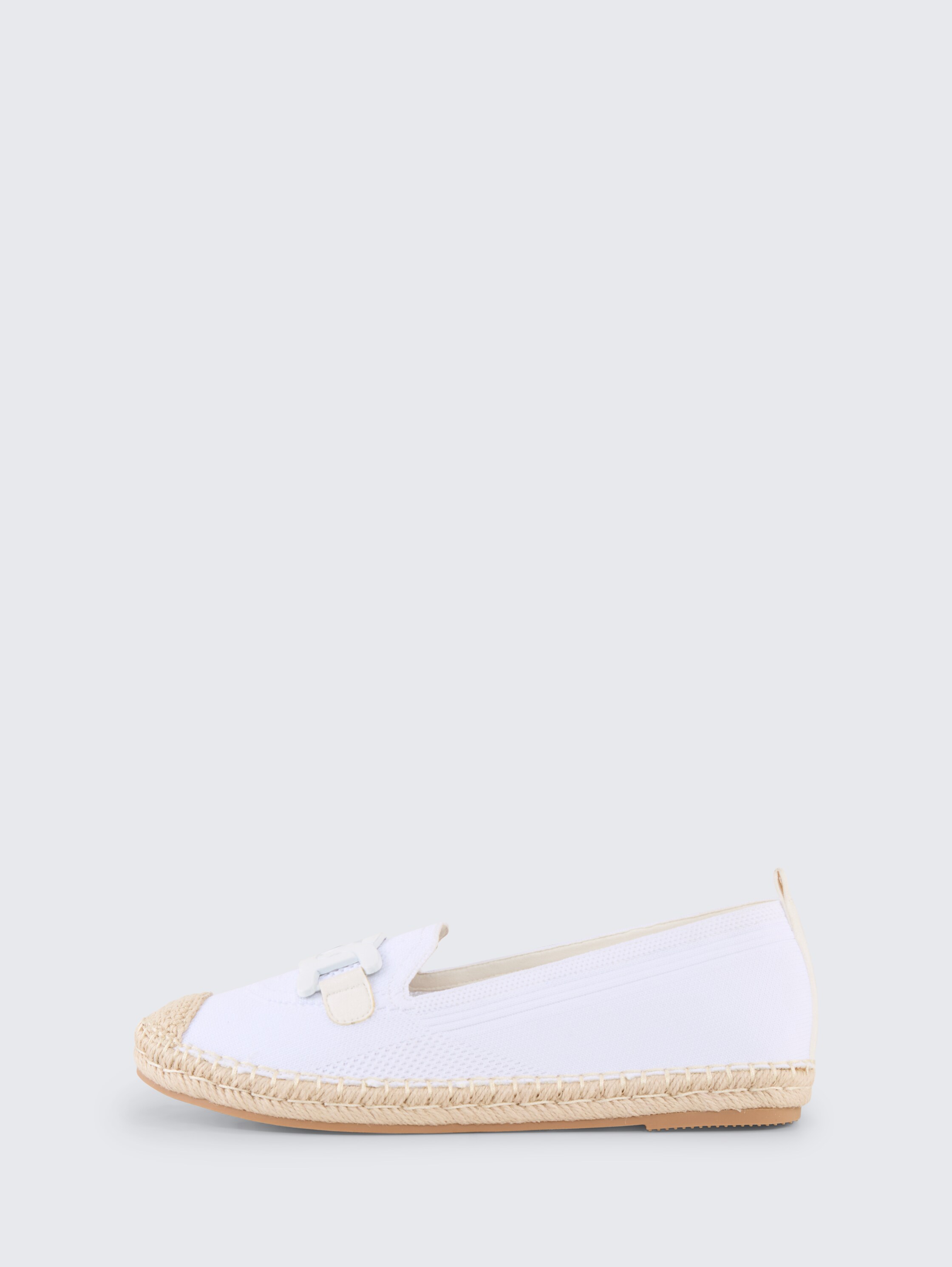 Flache Espadrilles mit Kontrastnähten - white - seitliche Produkt-Ansicht