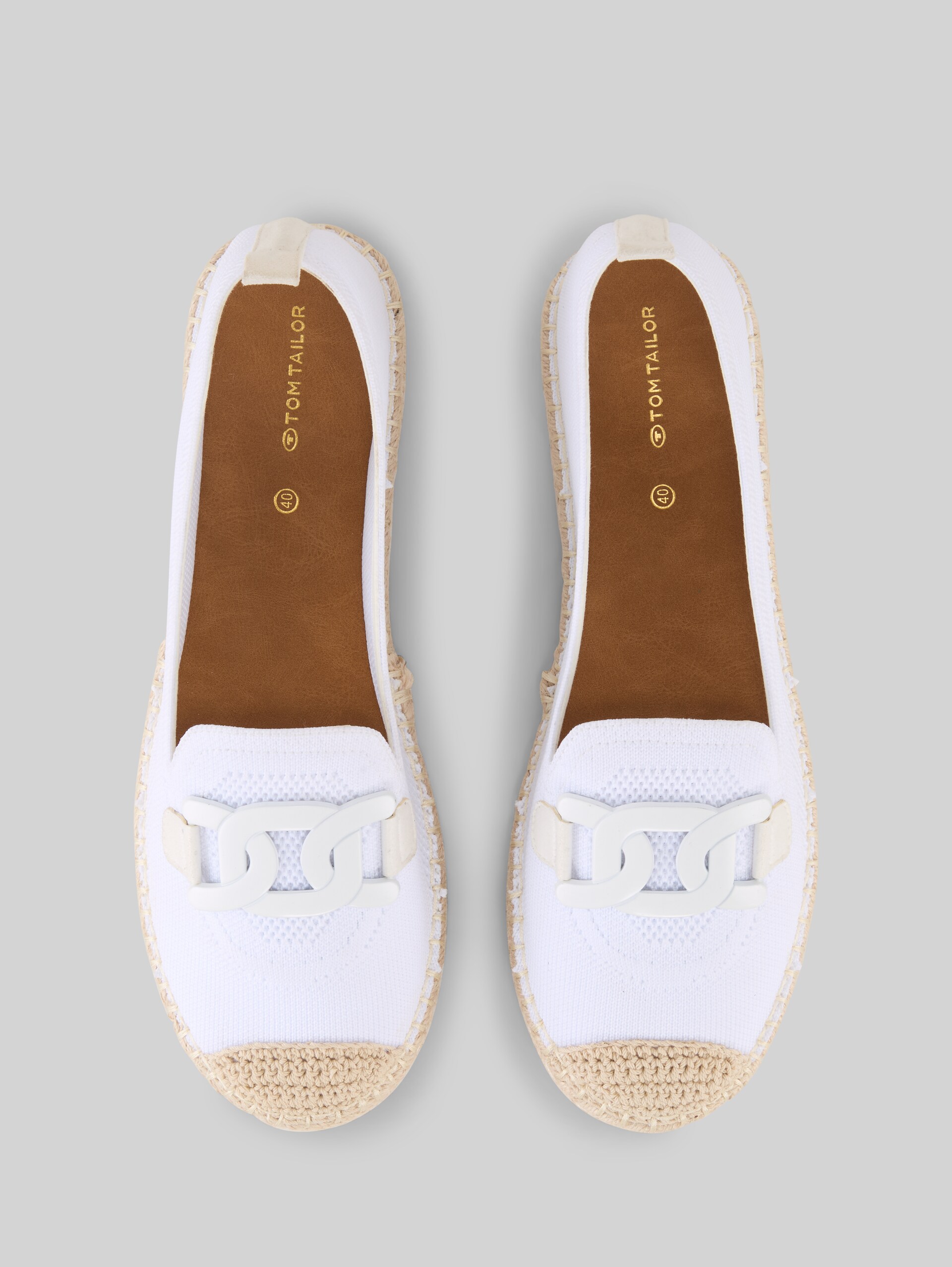 Flat espadrilles with contrasting stitching - white - Product view from top 