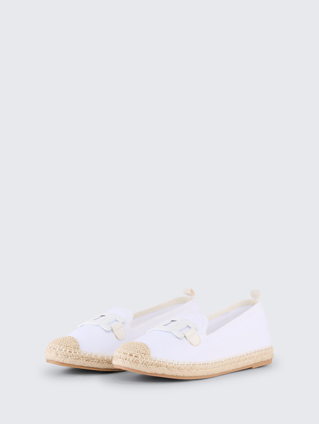 Flache Espadrilles mit Kontrastnähten - white - seitliche Produkt-Ansicht