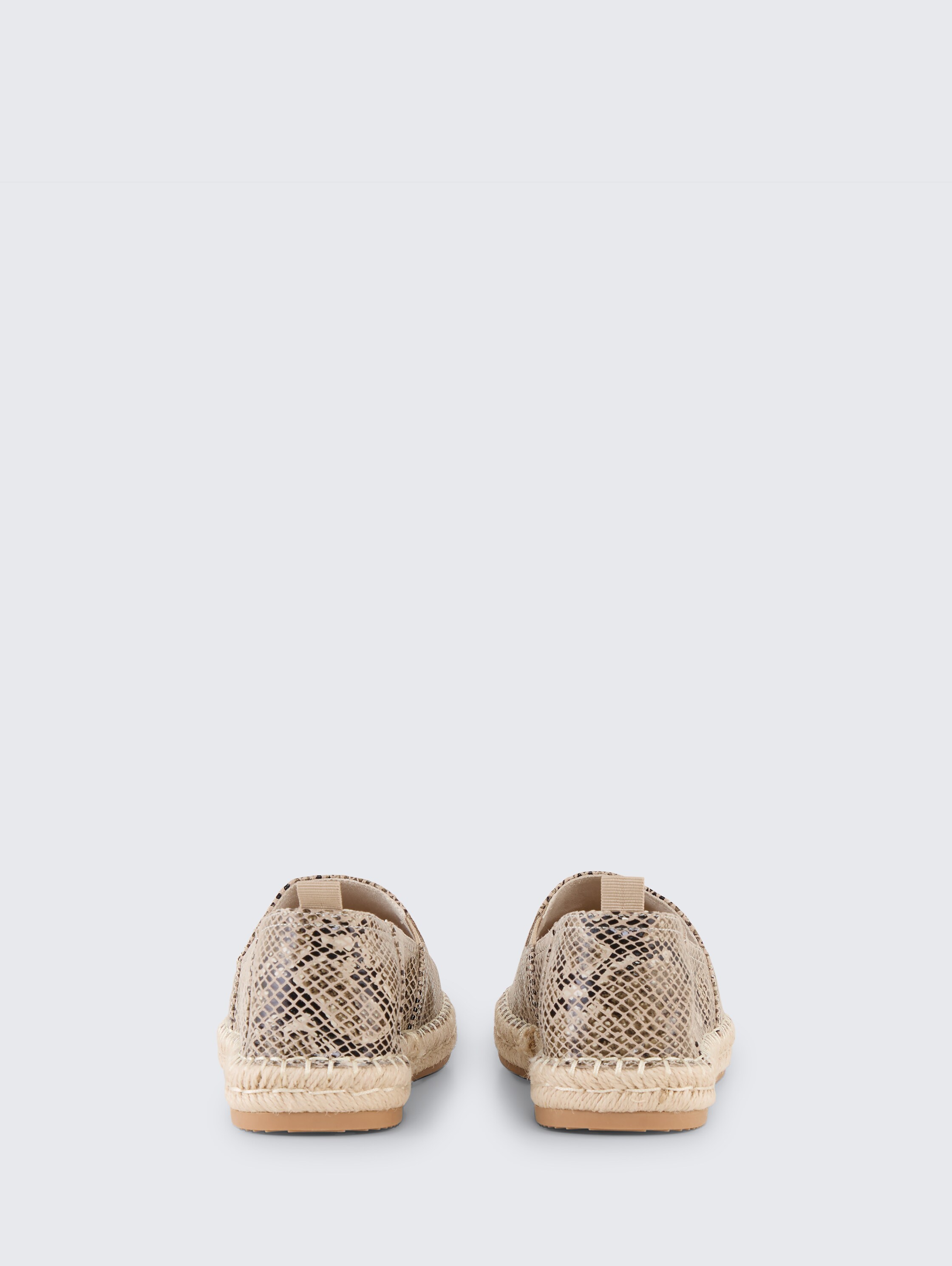 Flache Espadrilles mit Animal-Print - beige multi - Produkt-Rückansicht