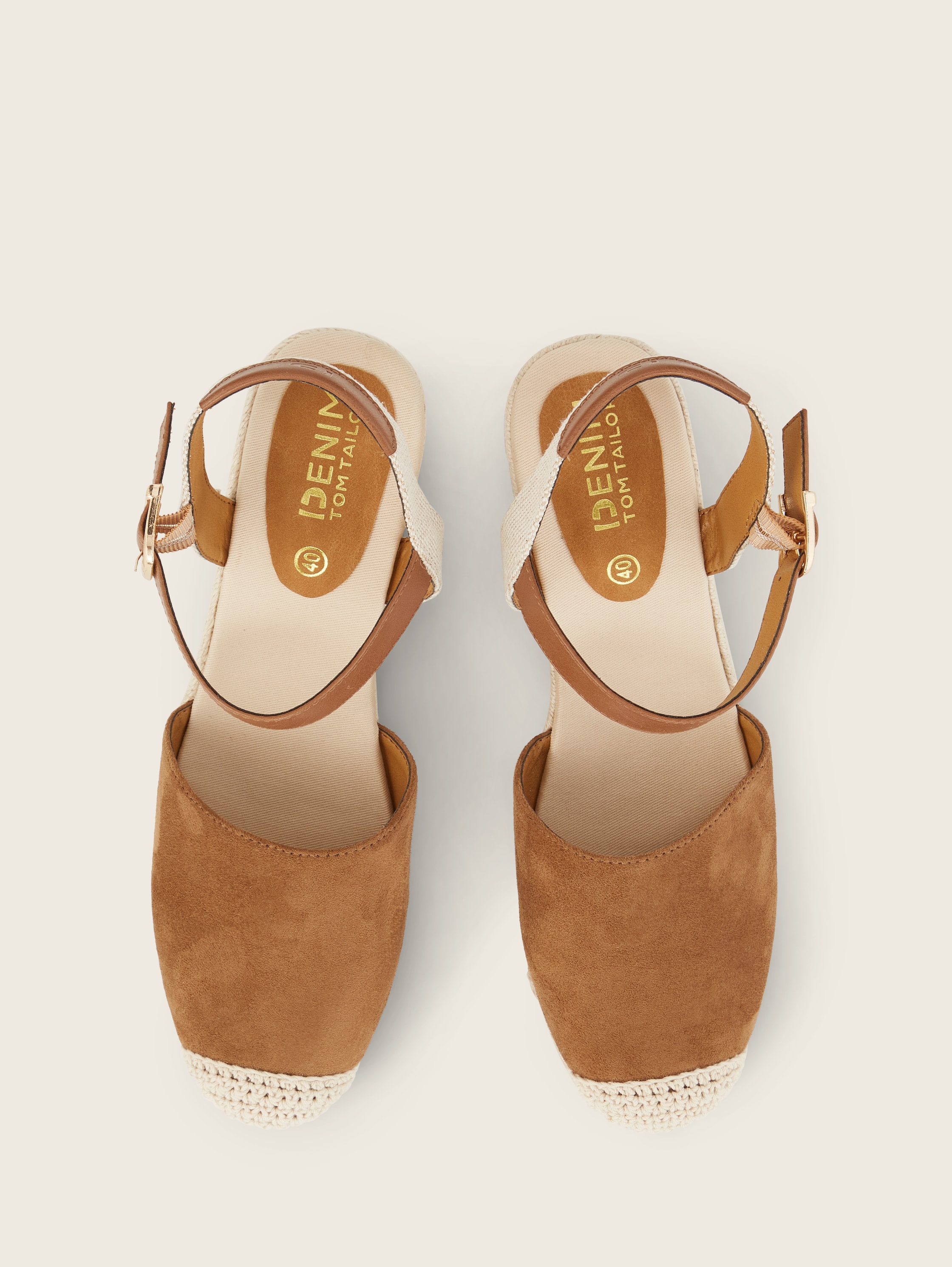 Sleehaksandaal gemaakt van hoogwaardig kunstleer - dark_sand -