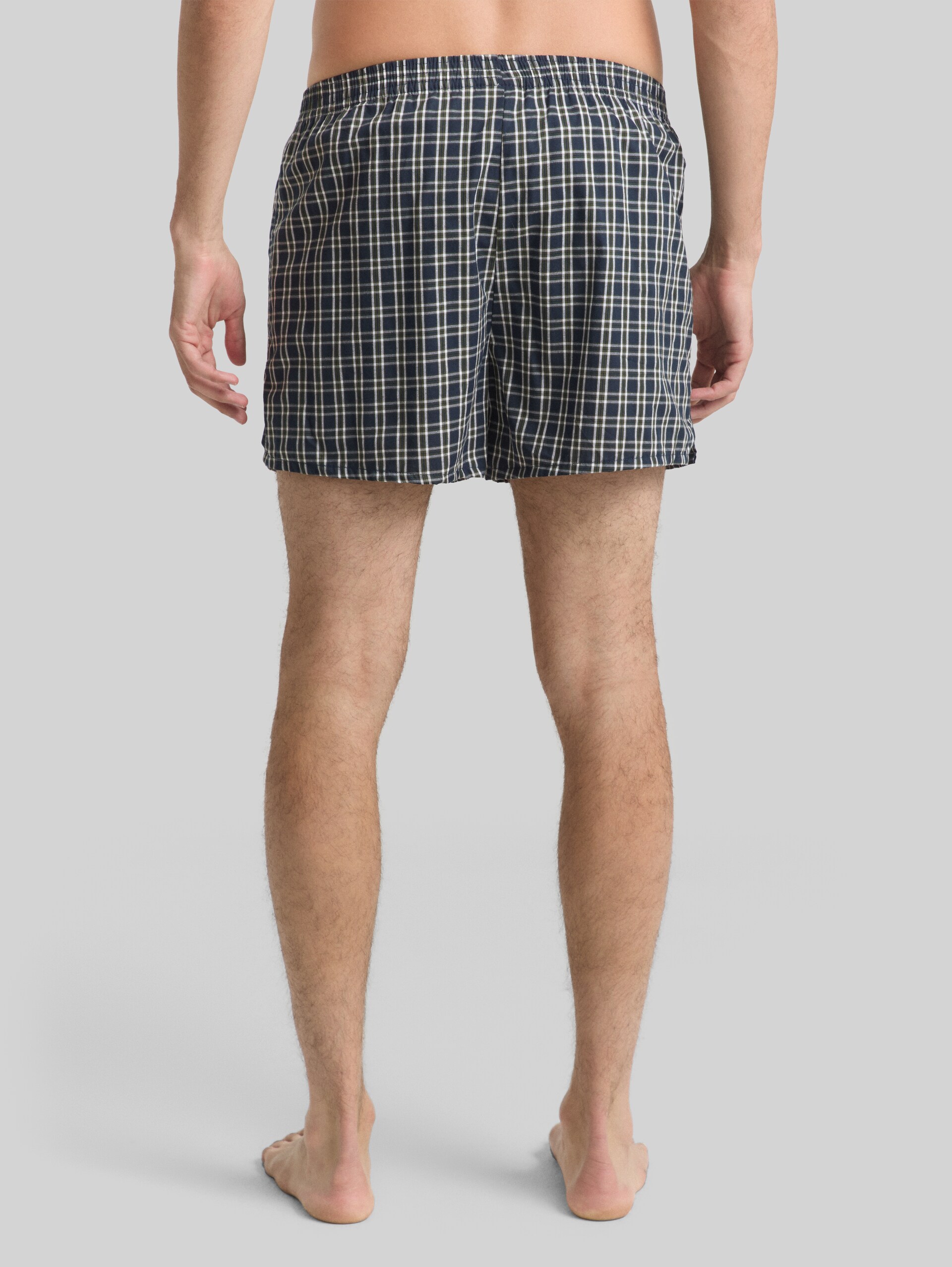 Mittellange Boxershorts mit Karomuster im 2er-Pack - green-dark-check - Auschnitt Model-Rückansicht