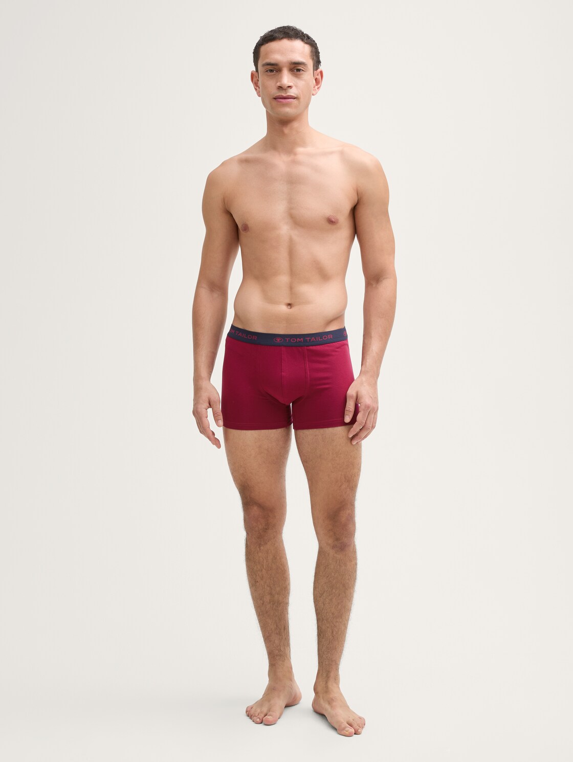 Kurze Boxershorts im 3er-Pack - rot-dunkel-multicolor1 - Model-Vorderansicht