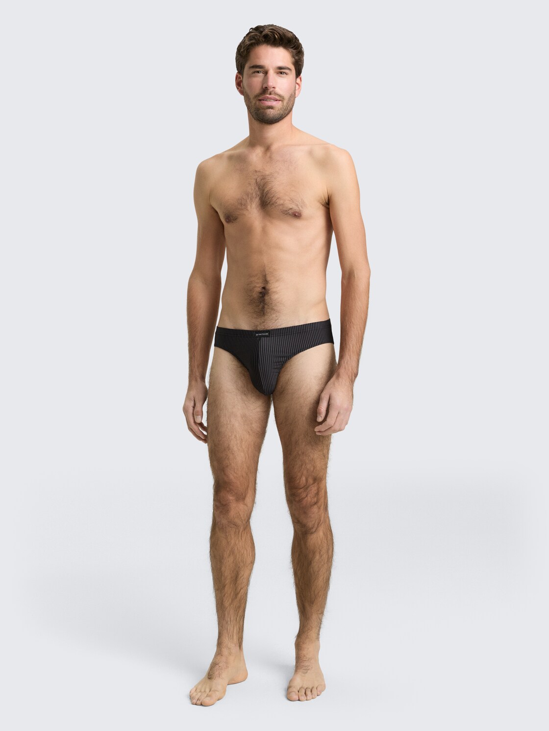 Slips mit Streifenmuster im 2er-Pack - black-dark-stripes - Model-Vorderansicht