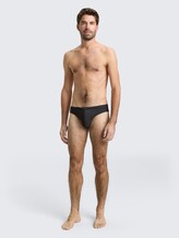 Slips mit Streifenmuster im 2er-Pack - black-dark-stripes - Model-Vorderansicht