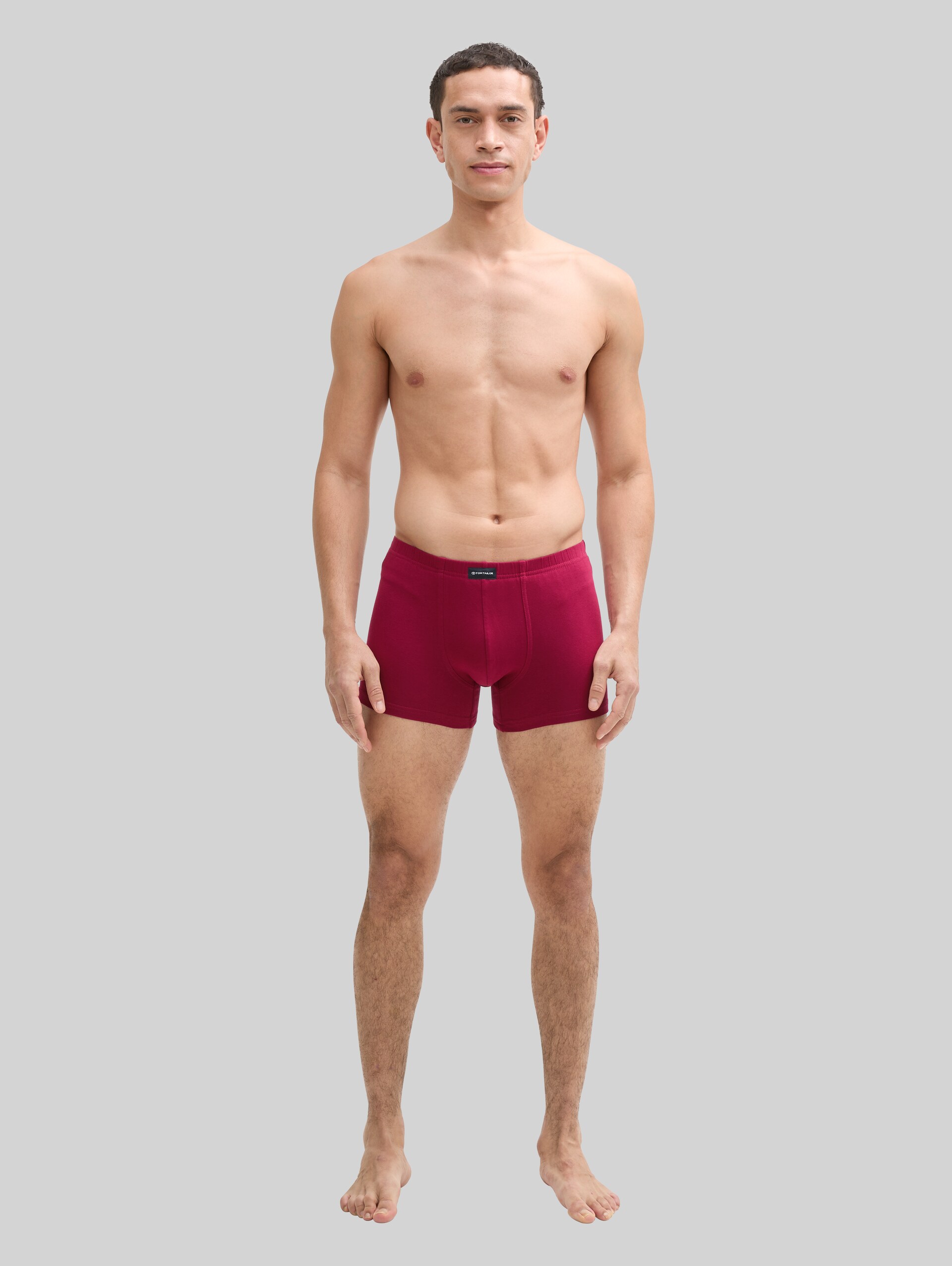 Short boxer shorts in a pack of 2 - red-dark-solid - Model front view