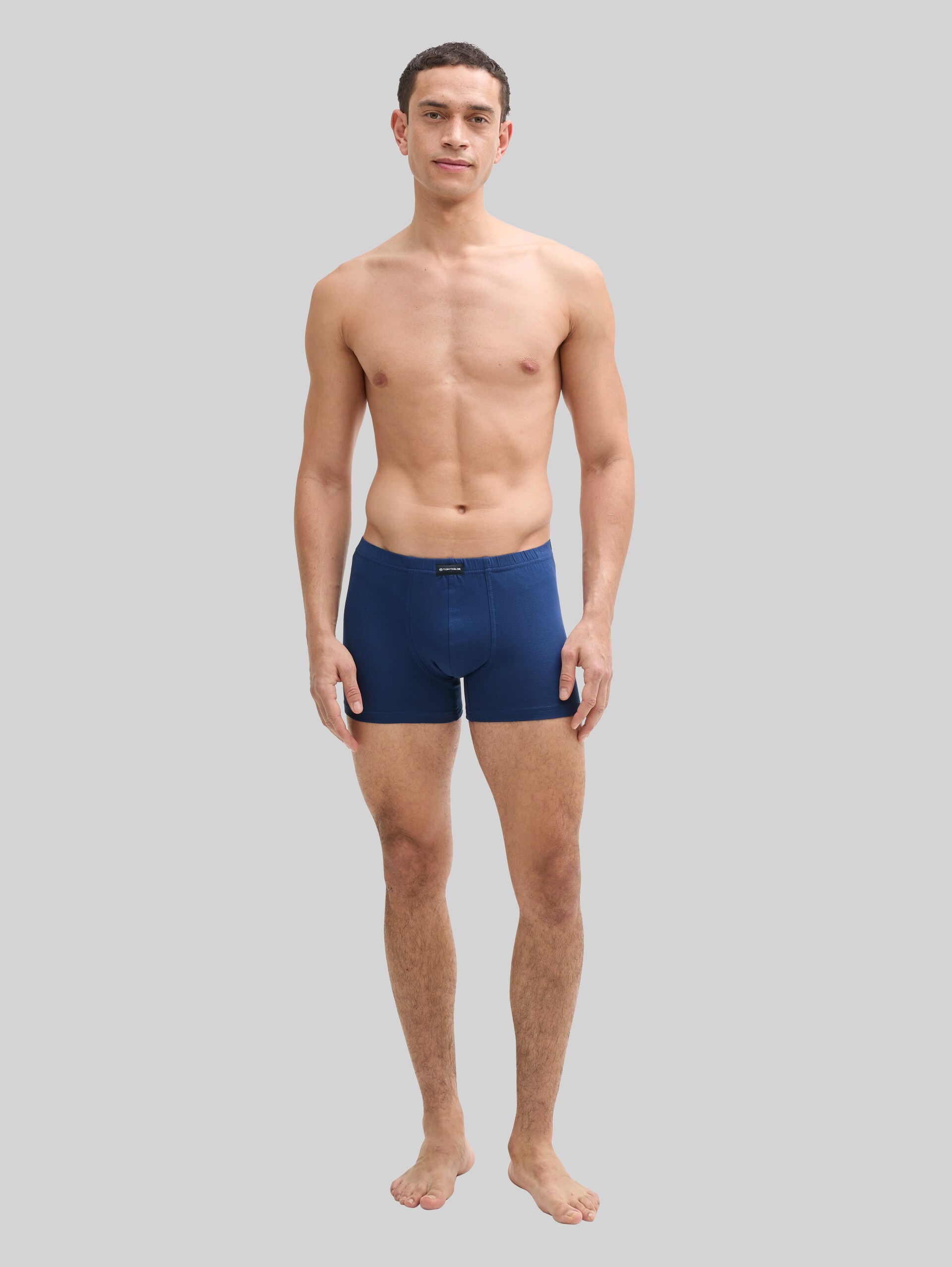 Kurze Boxershorts im 2er-Pack - blue-medium-solid - Model-Vorderansicht