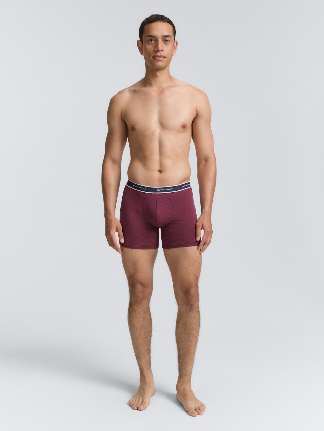 Kurze Boxershorts im 2er-Pack - red stripes - Model-Vorderansicht