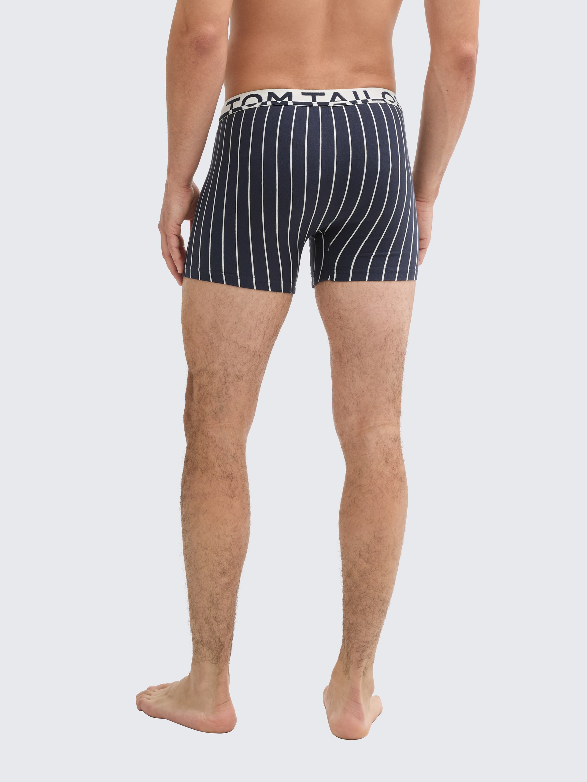 Mittellange Boxershorts im 4er-Pack - blue-medium-multicolor - Auschnitt Model-Rückansicht
