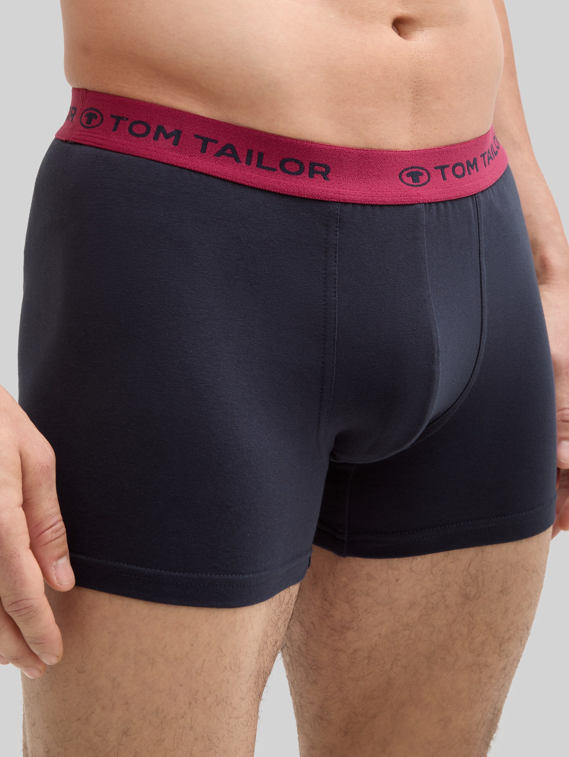Kurze Boxershorts im 6er-Pack - rot-dunkel-multicolor1 - Detail-Model-Ansicht