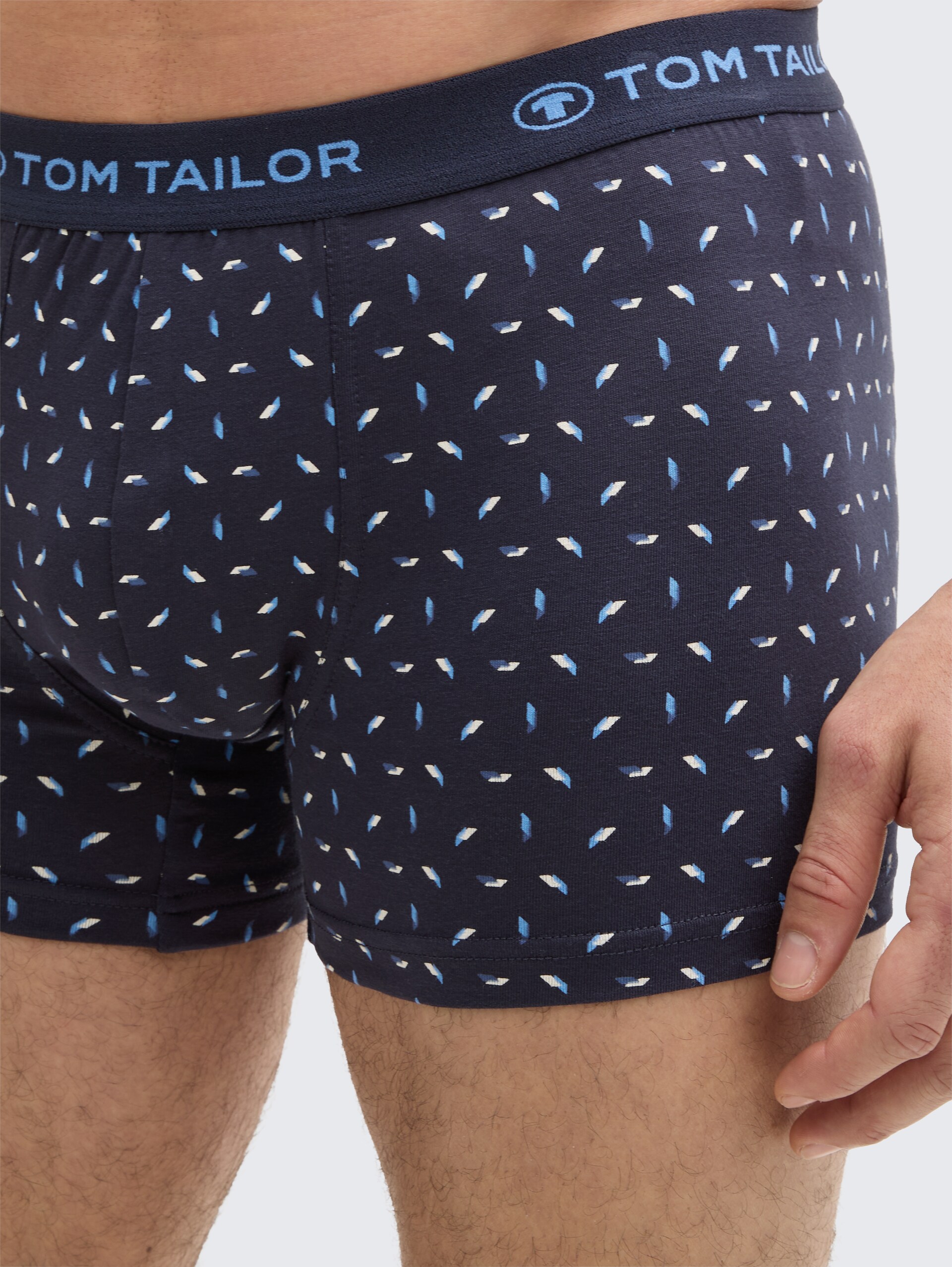 Kurze Boxershorts im 6er-Pack - blau-hell-Allover - Detail-Model-Ansicht