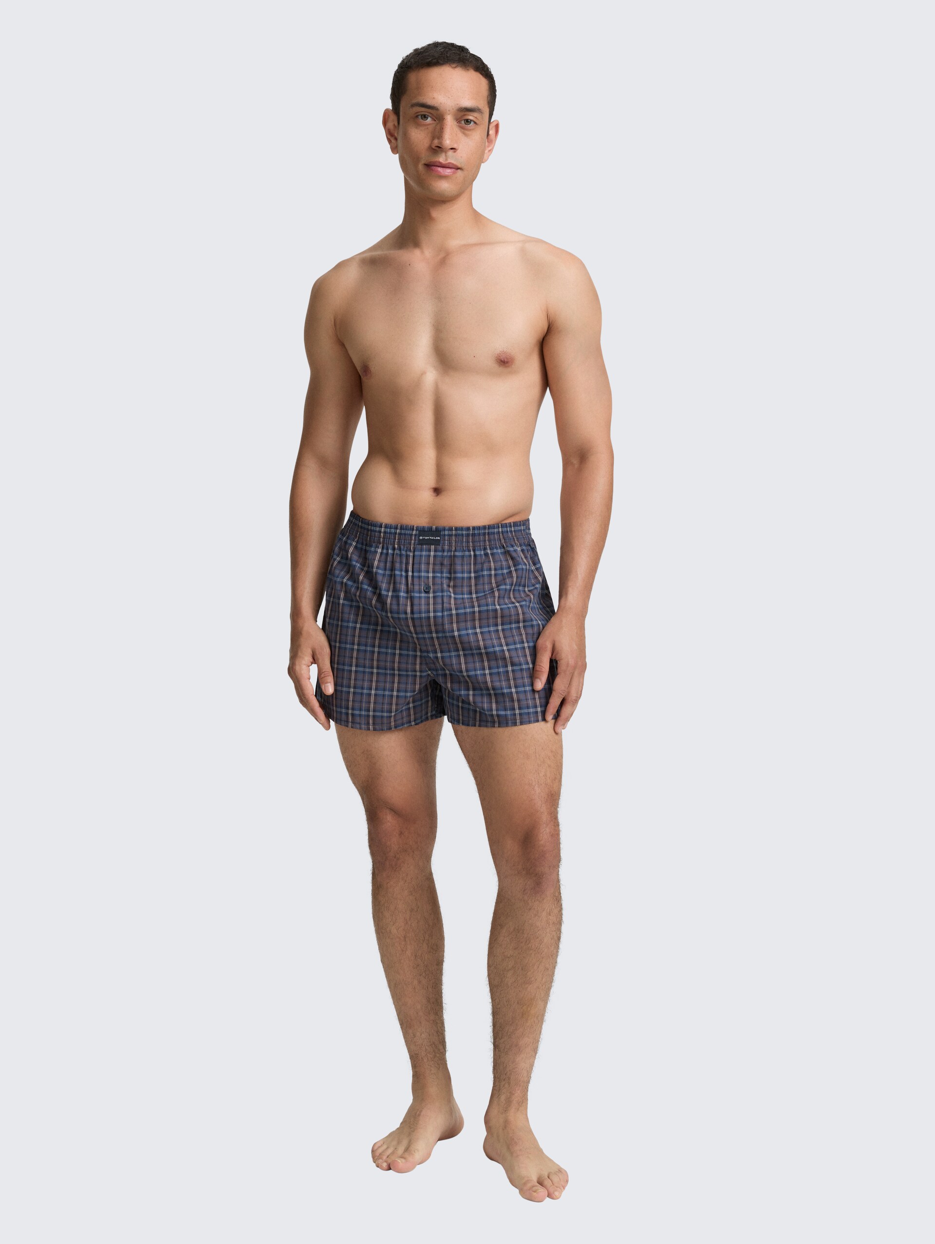 Kurze Boxershorts im 2er-Pack - braun-mittel-Karo - Model-Vorderansicht