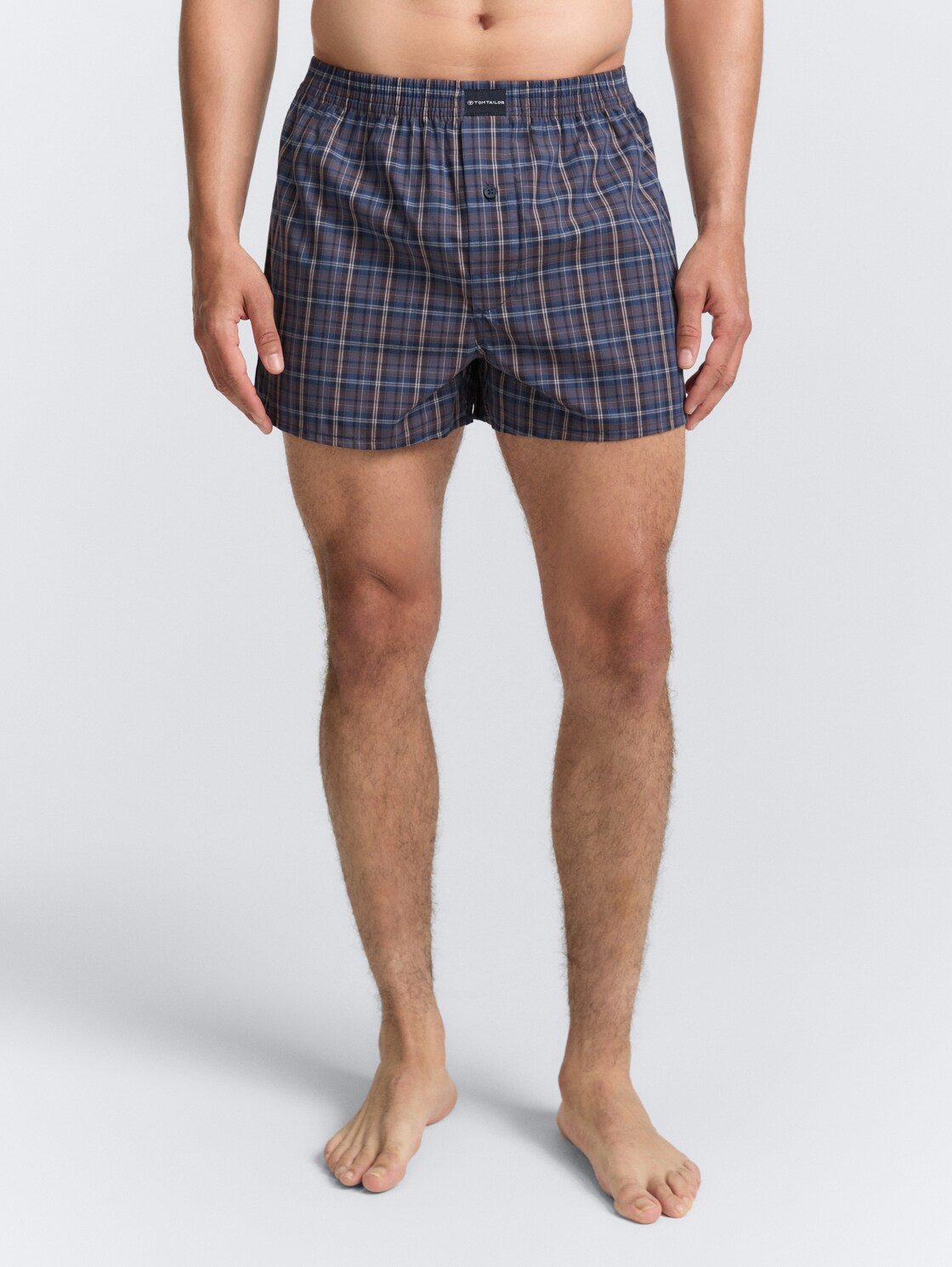 Kurze Boxershorts im 2er-Pack - braun-mittel-Karo - Ausschnitt Model-Vorderansicht