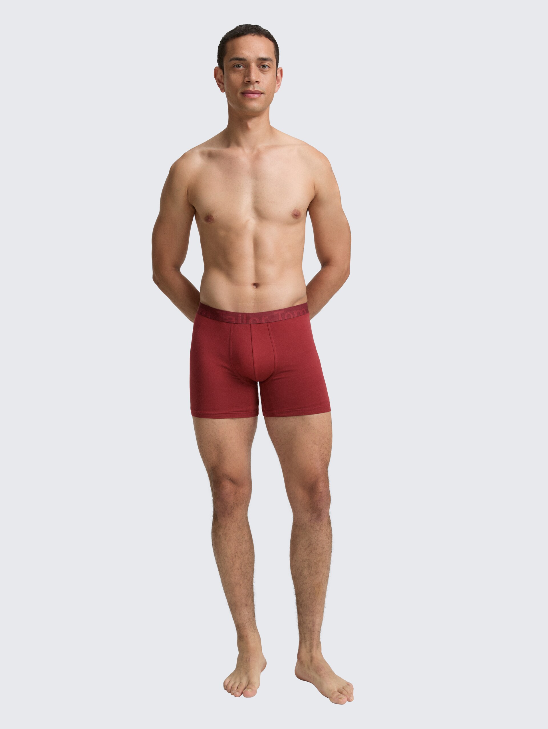 Kurze Boxershorts im 2er-Pack - rot-dunkel-multicolor1 - Model-Vorderansicht