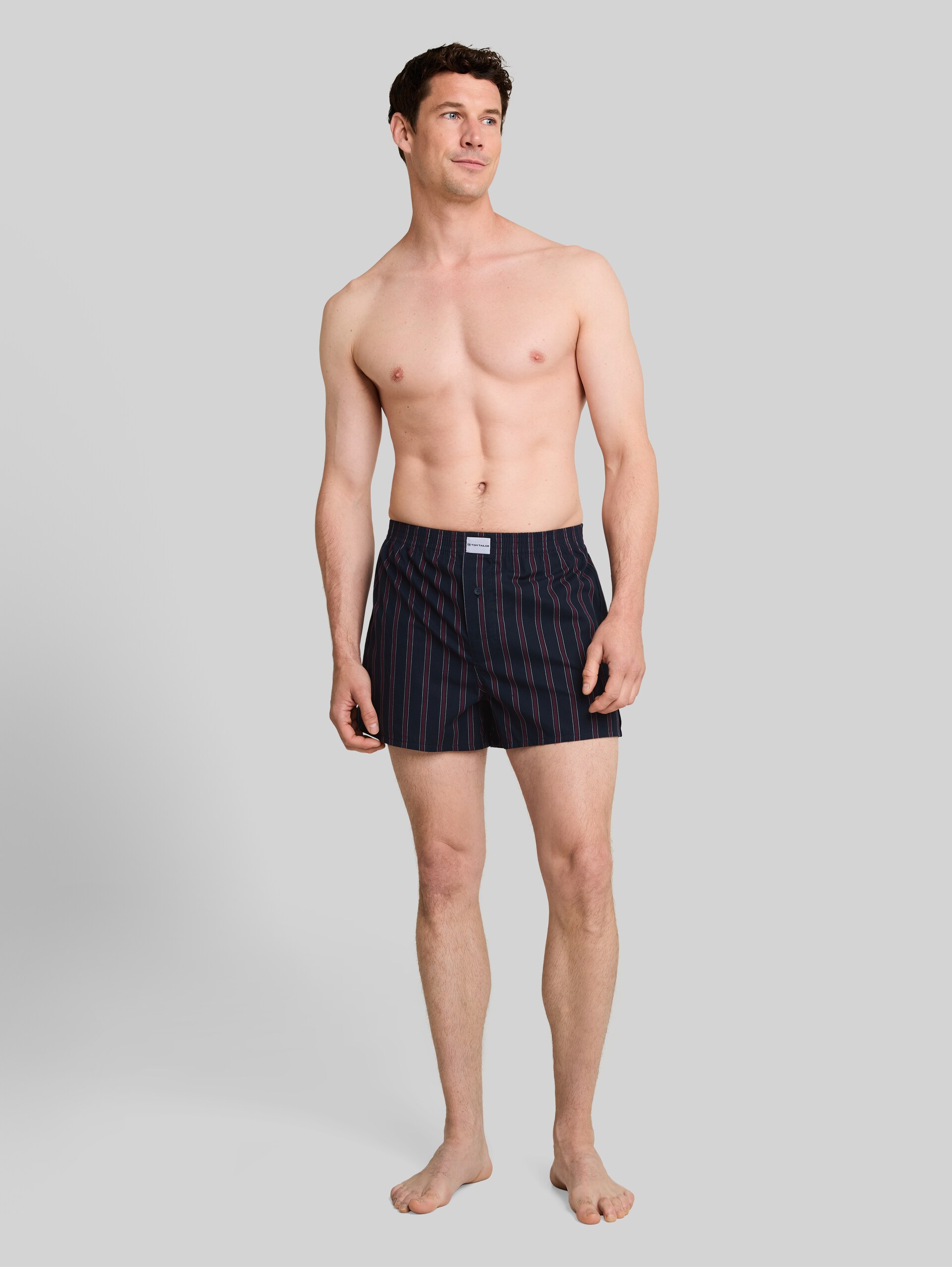Boxershorts met streepmotief in een set van 2 - red-dark-stripes - Model vooraanzicht