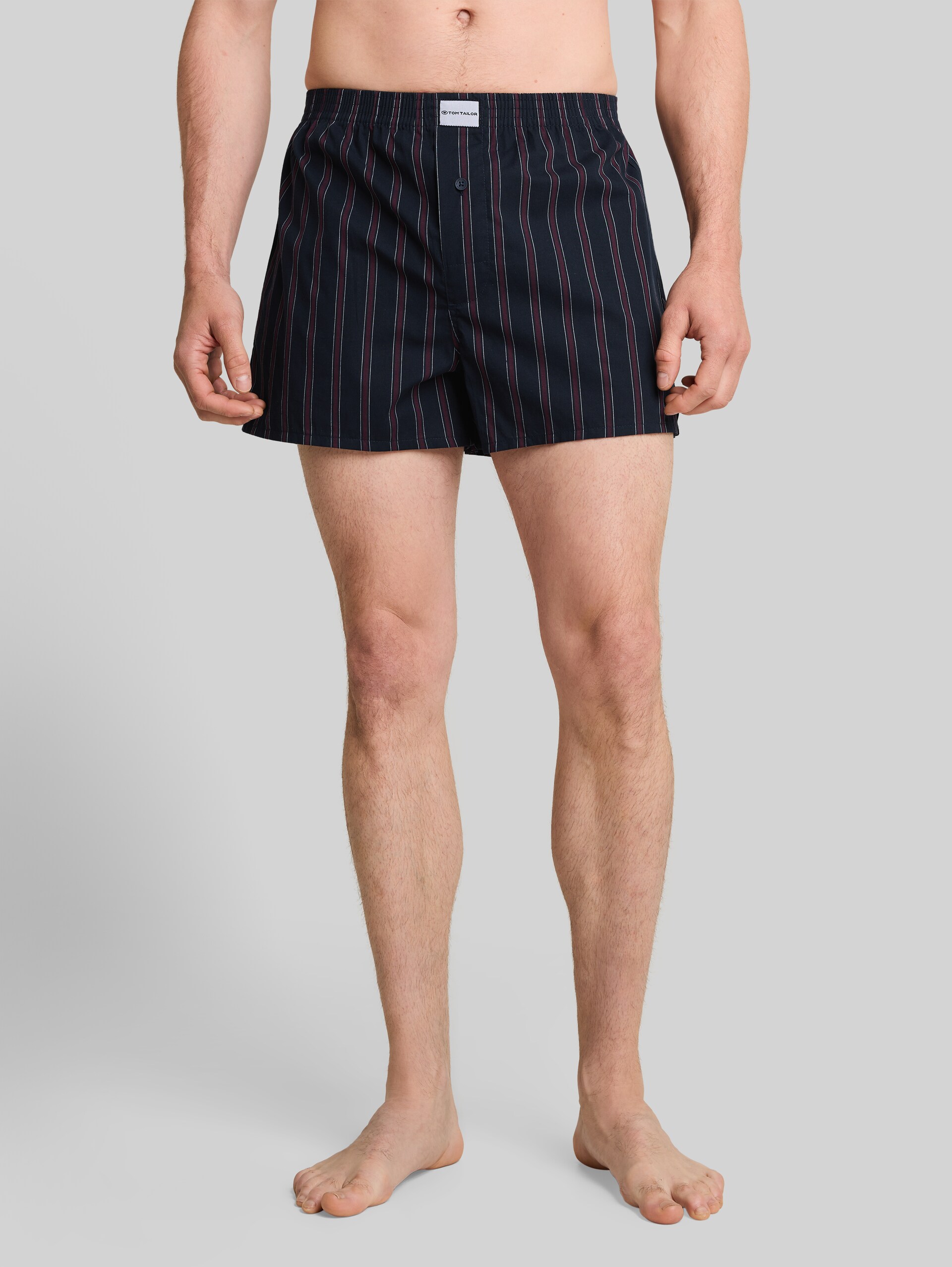Boxershorts met streepmotief in een set van 2 - red-dark-stripes - Nek model vooraanzicht