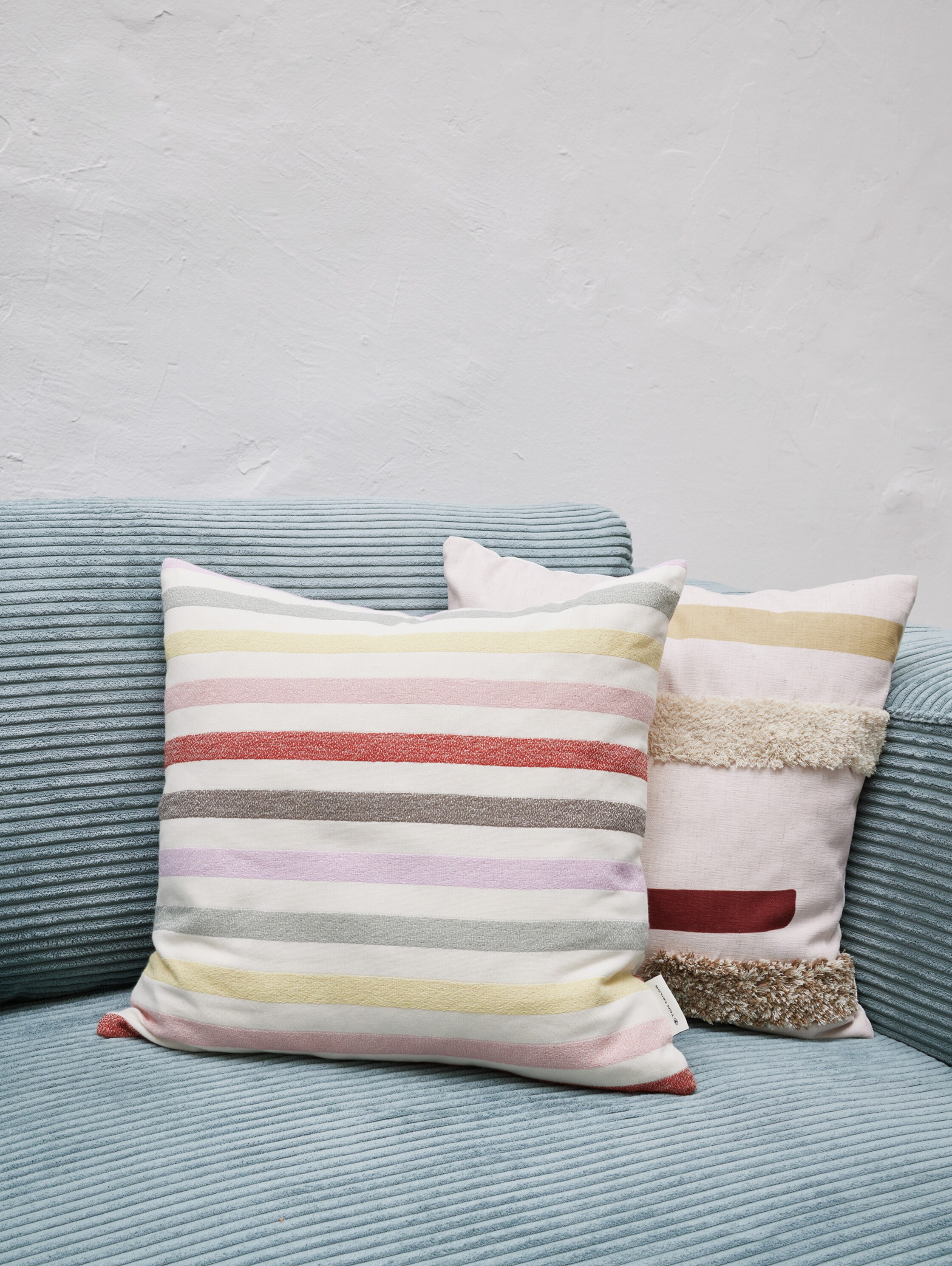 Woven decorative cushion cover - yellow