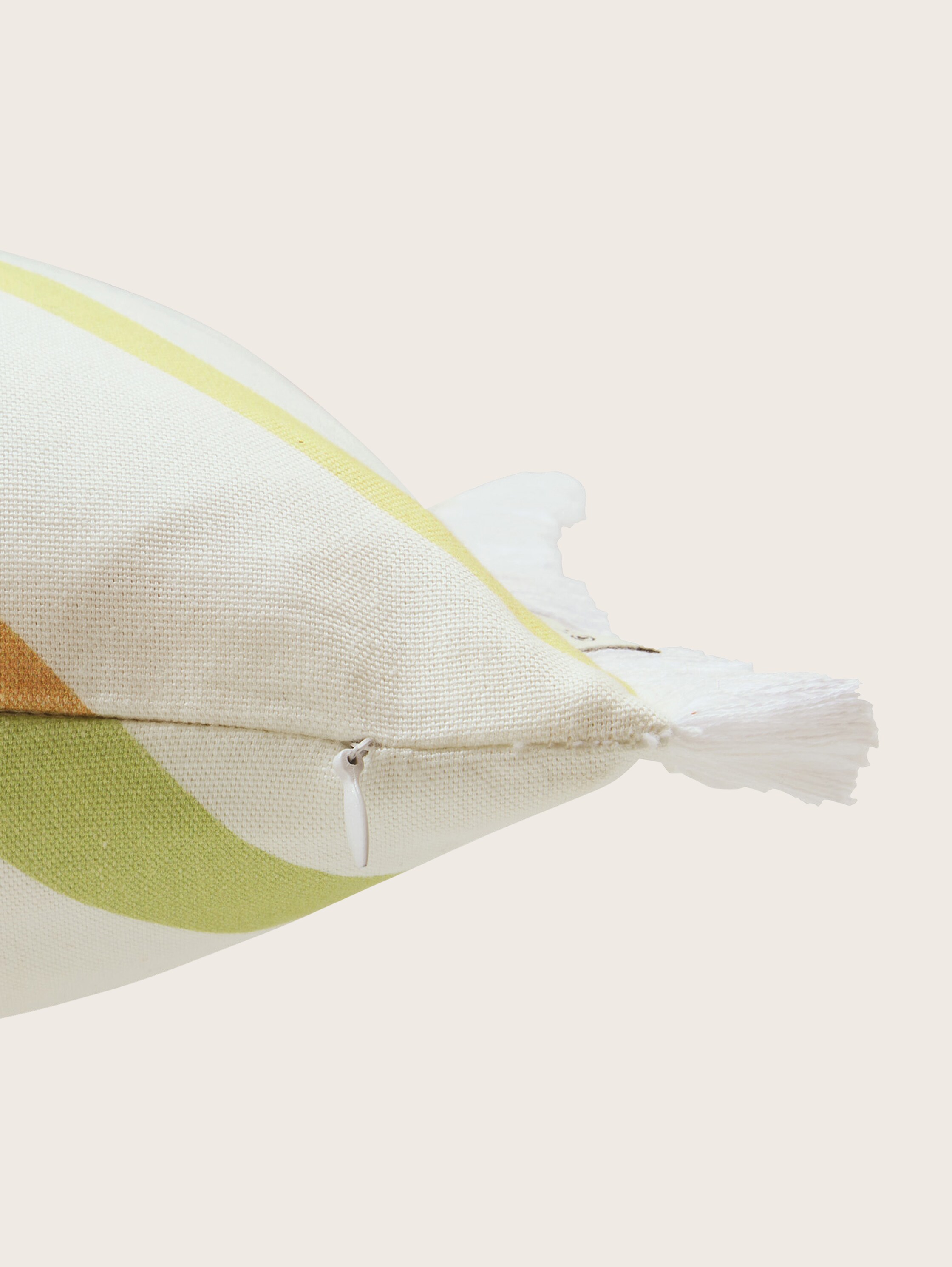 Decorative cushion cover with diagonal stripes - yellow