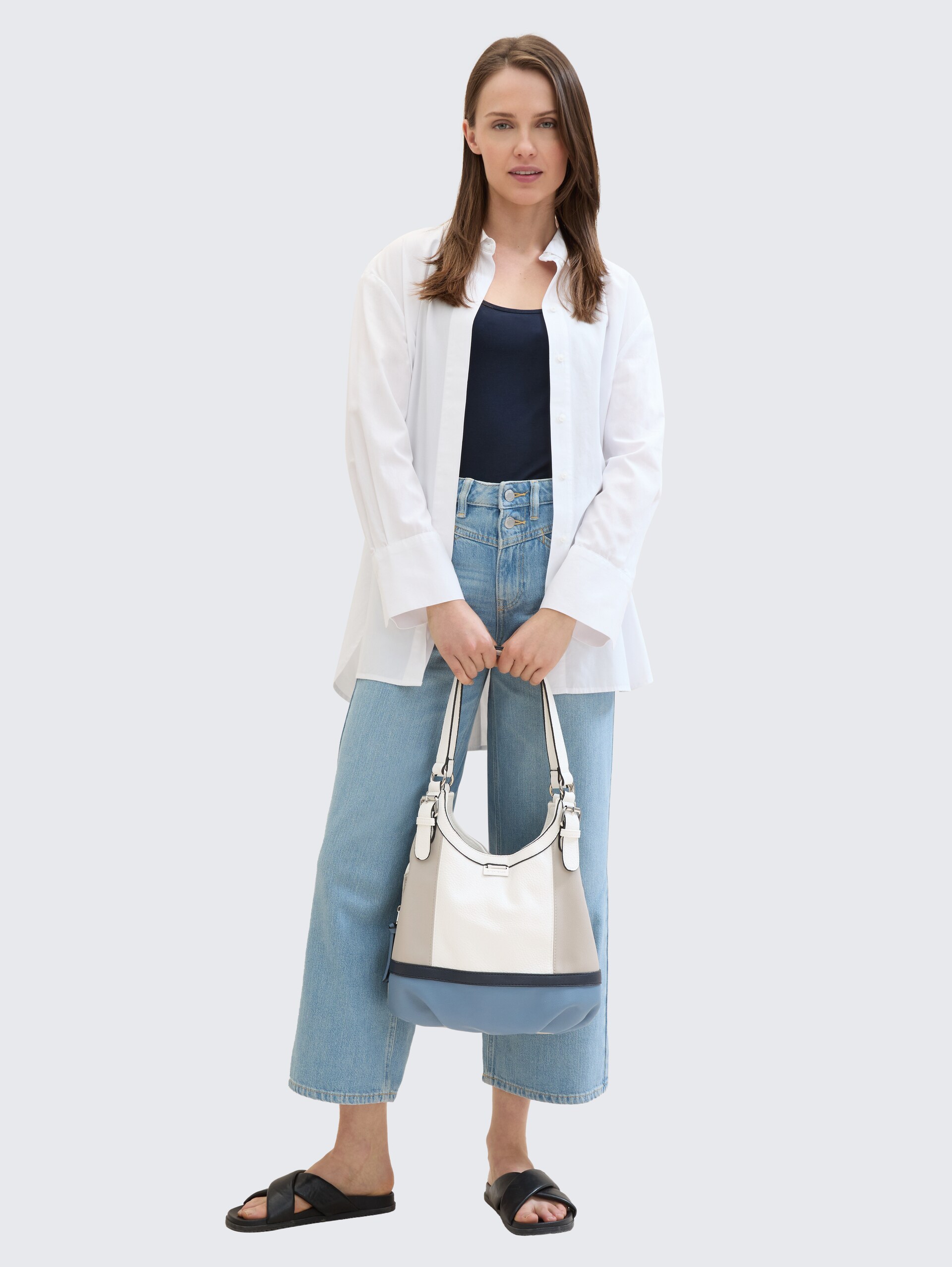 TTJUNA S Shopper mit Colour Blocking - denim blue - seitliche Model-Ansicht