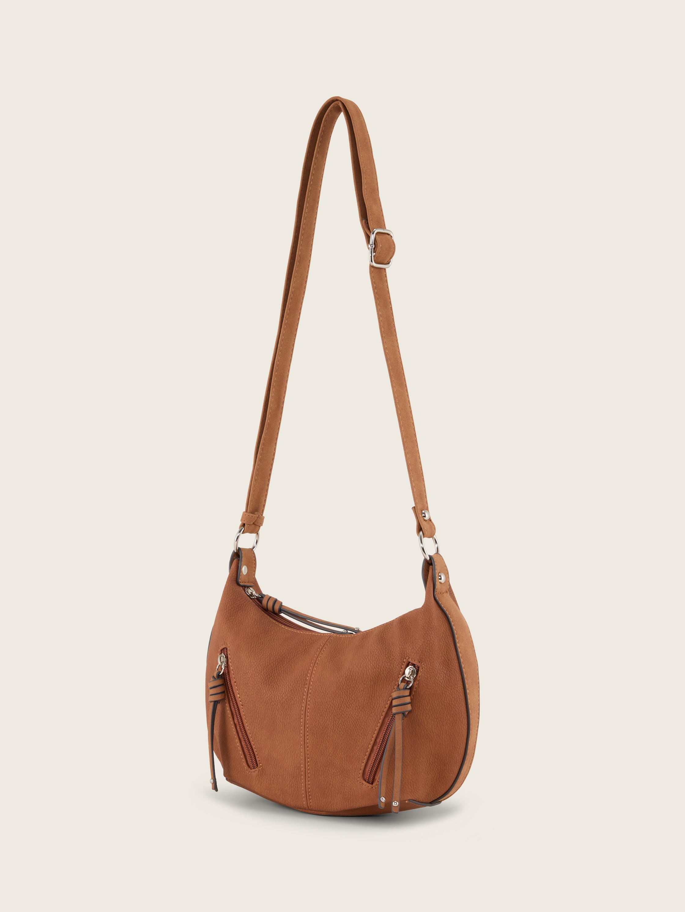 TTCAIA S Umhängetasche mit Reißverschluss-Details - cognac_brandy - seitliche Produkt-Ansicht