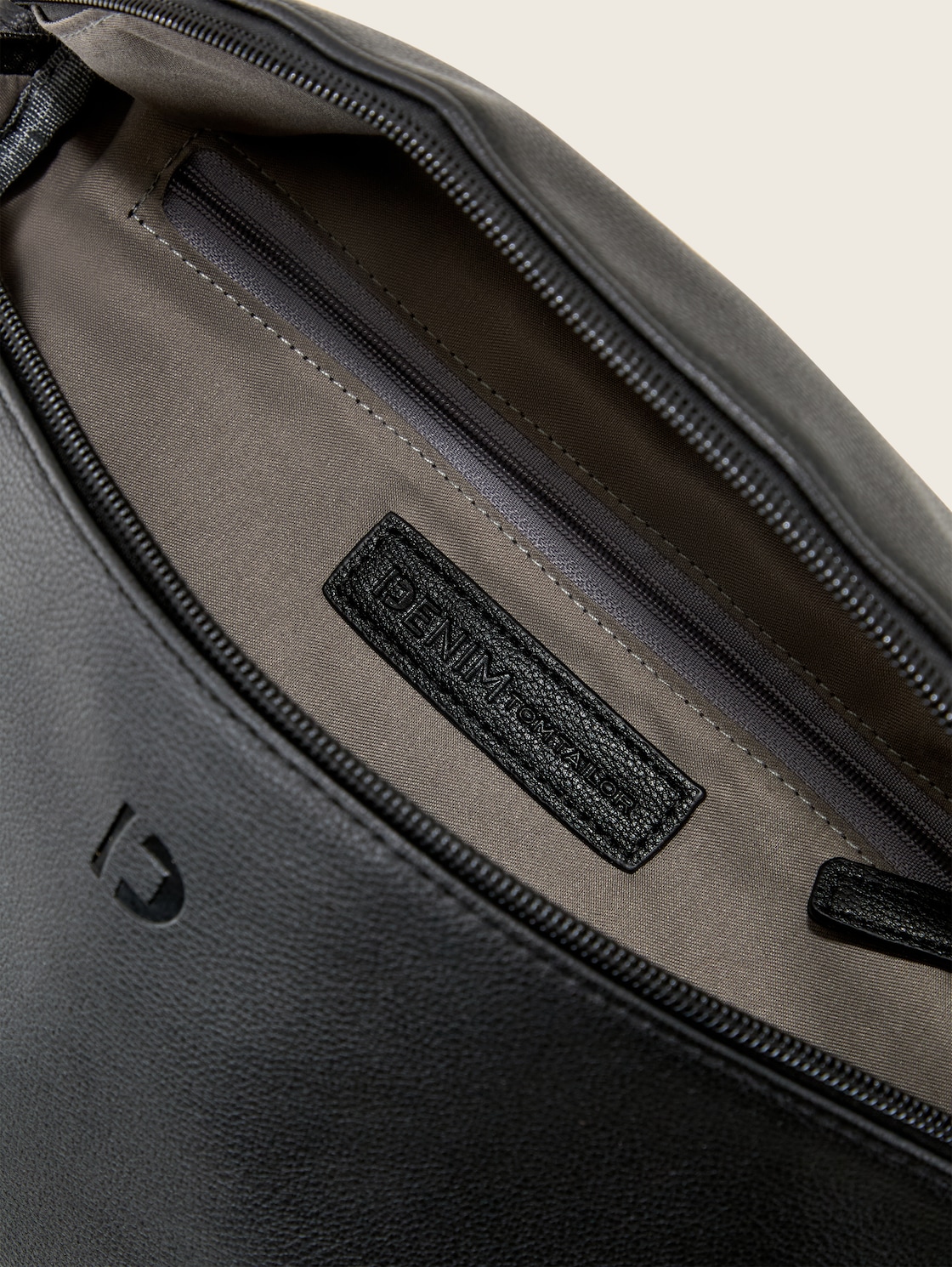 TTMENA M Umhängetasche mit gemustertem Webriemen - schwarz / black - seitliche Produkt-Ansicht 