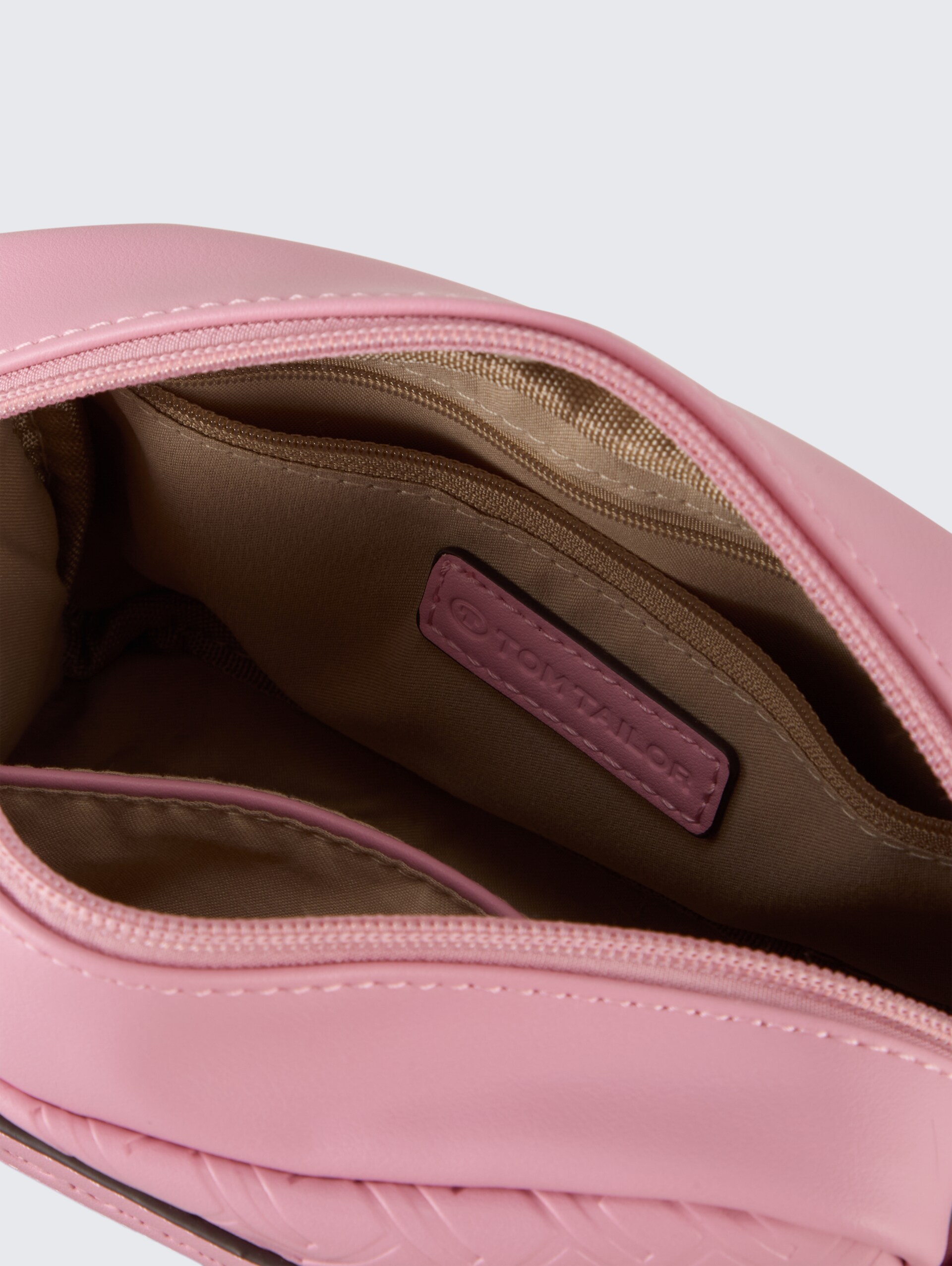 TTMIRENDA Umhängetasche mit Logo-Prägung - rose - seitliche Produkt-Ansicht 
