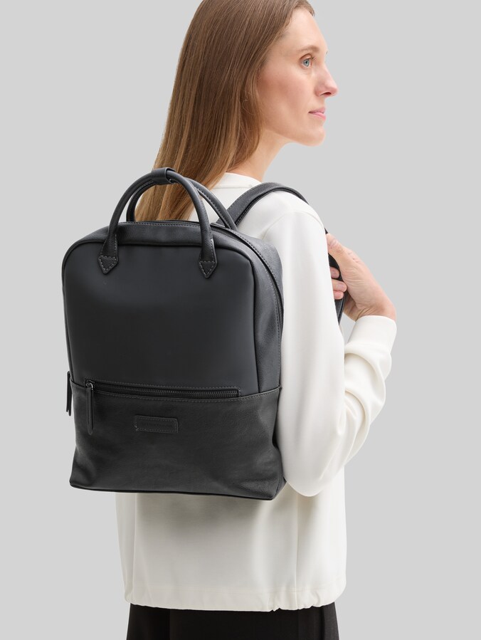 TTGIA L Rucksack aus Lederimitat von Women, schwarz / black