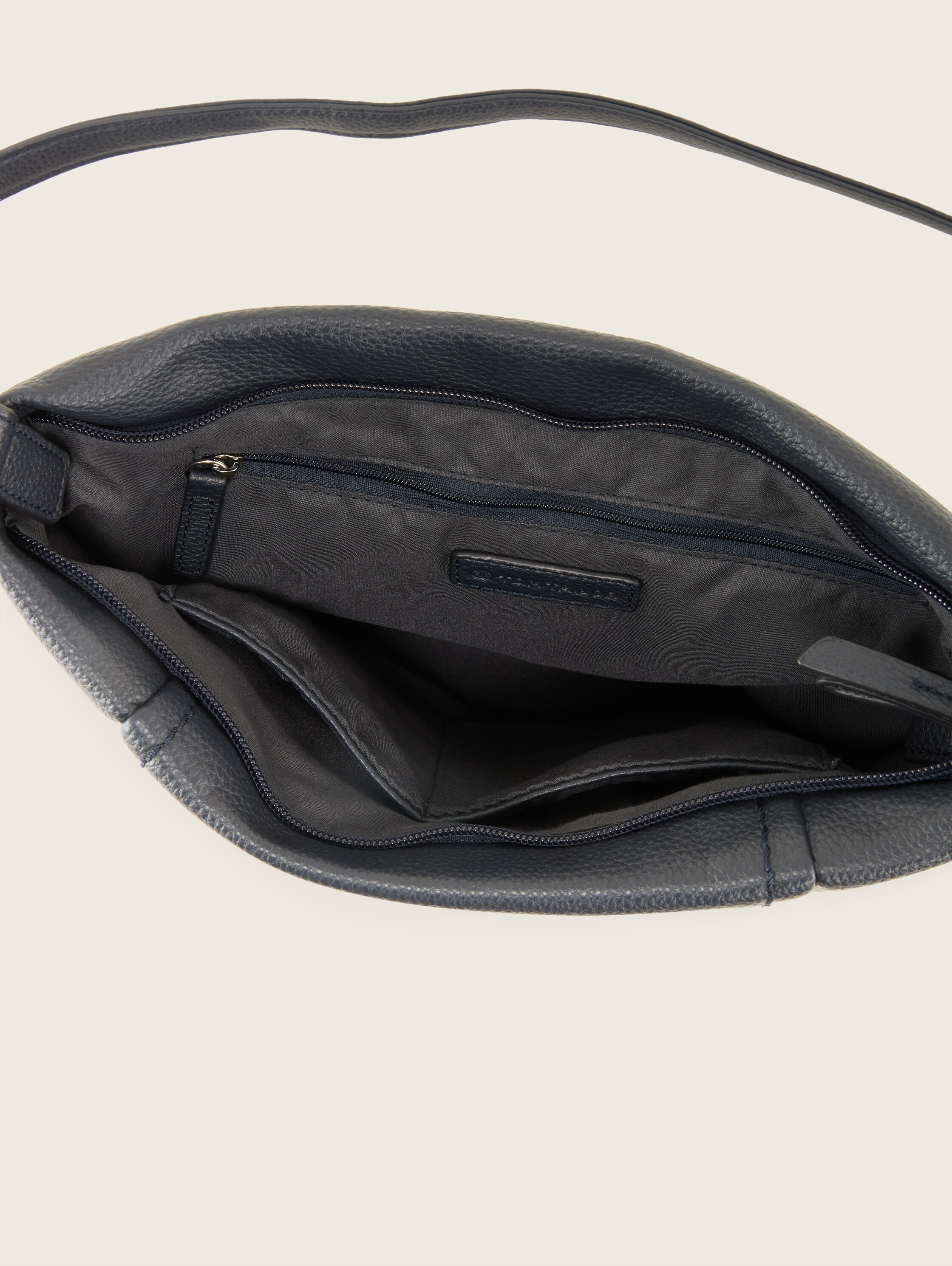 TTBECA M Beuteltasche mit Reißverschluss-Details - dark_blue_1 - 