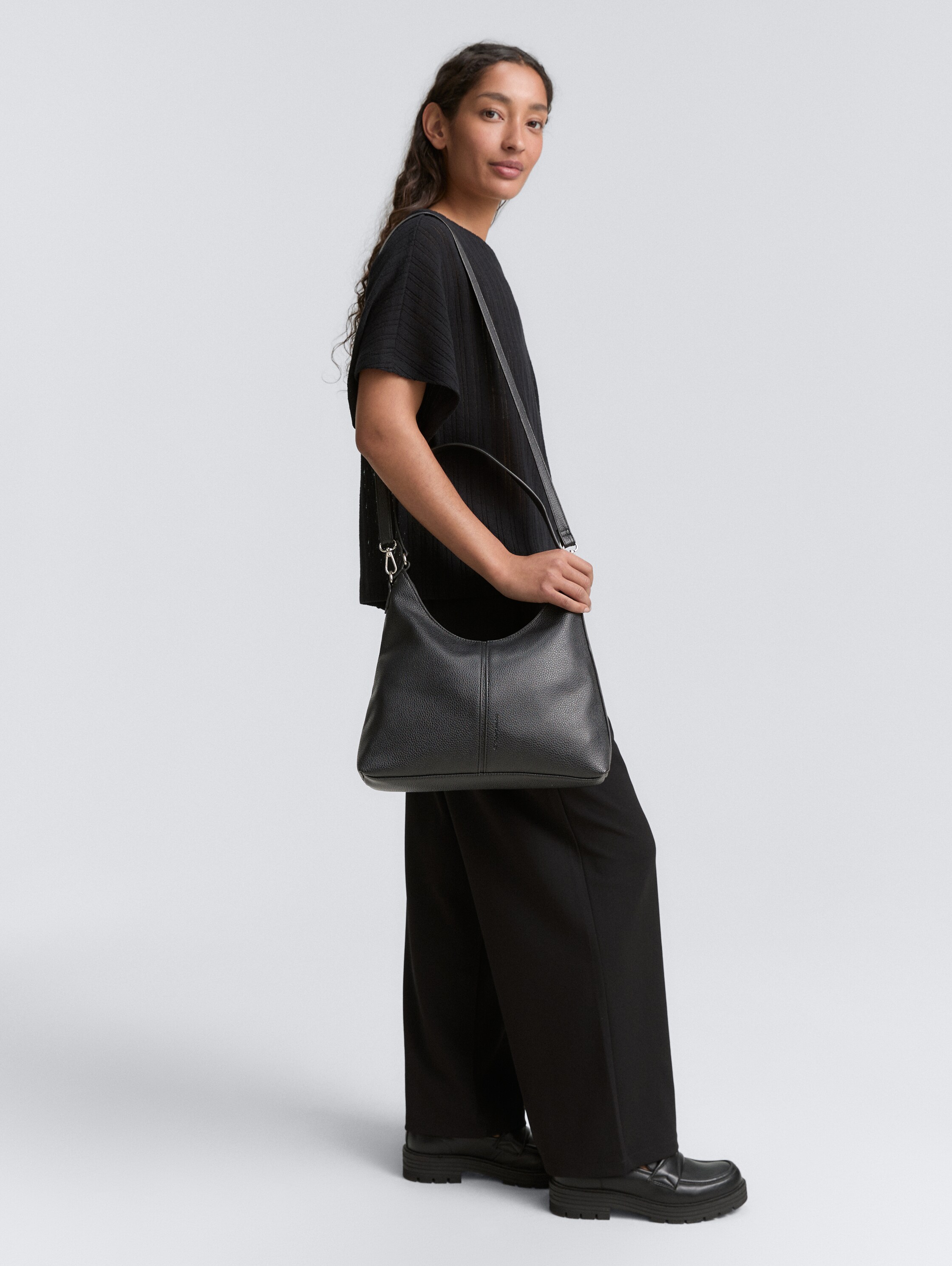 TTJEMA M Beuteltasche mit Ziernaht - schwarz_black - 