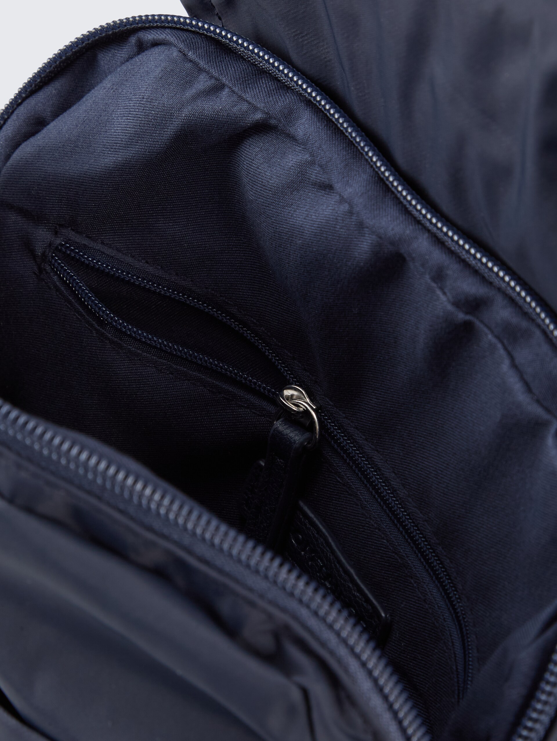 TTSANSA M Rucksack mit Überschlag - dark blue - seitliche Produkt-Ansicht 