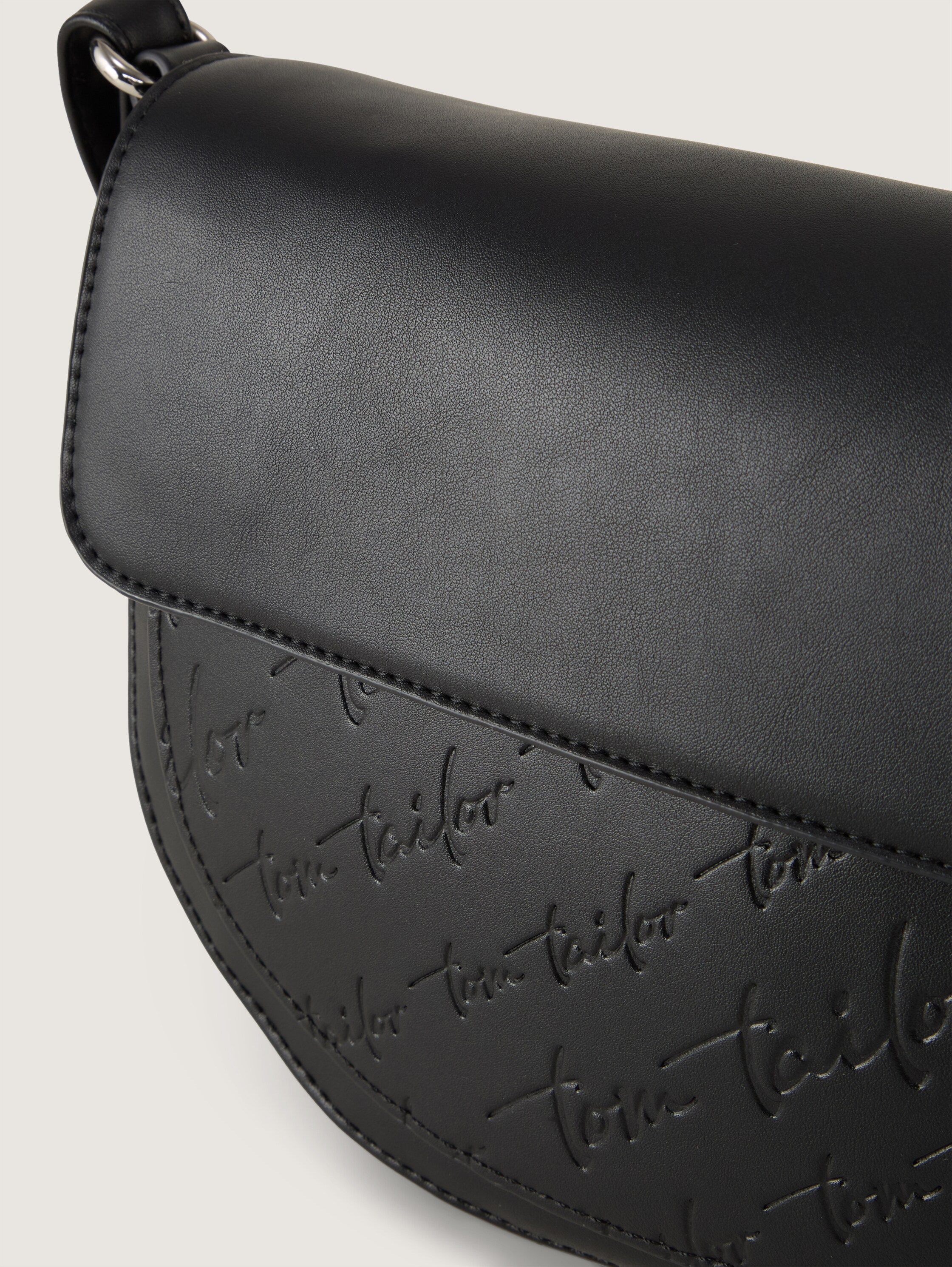 TTWENDI Umhängetasche mit Umschlag und Logo-Prägung - schwarz_black - 