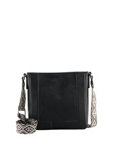 Ausgewählt, TTNANI M Umhängetasche mit gewebtem Trageriemen von Tom Tailor, schwarz