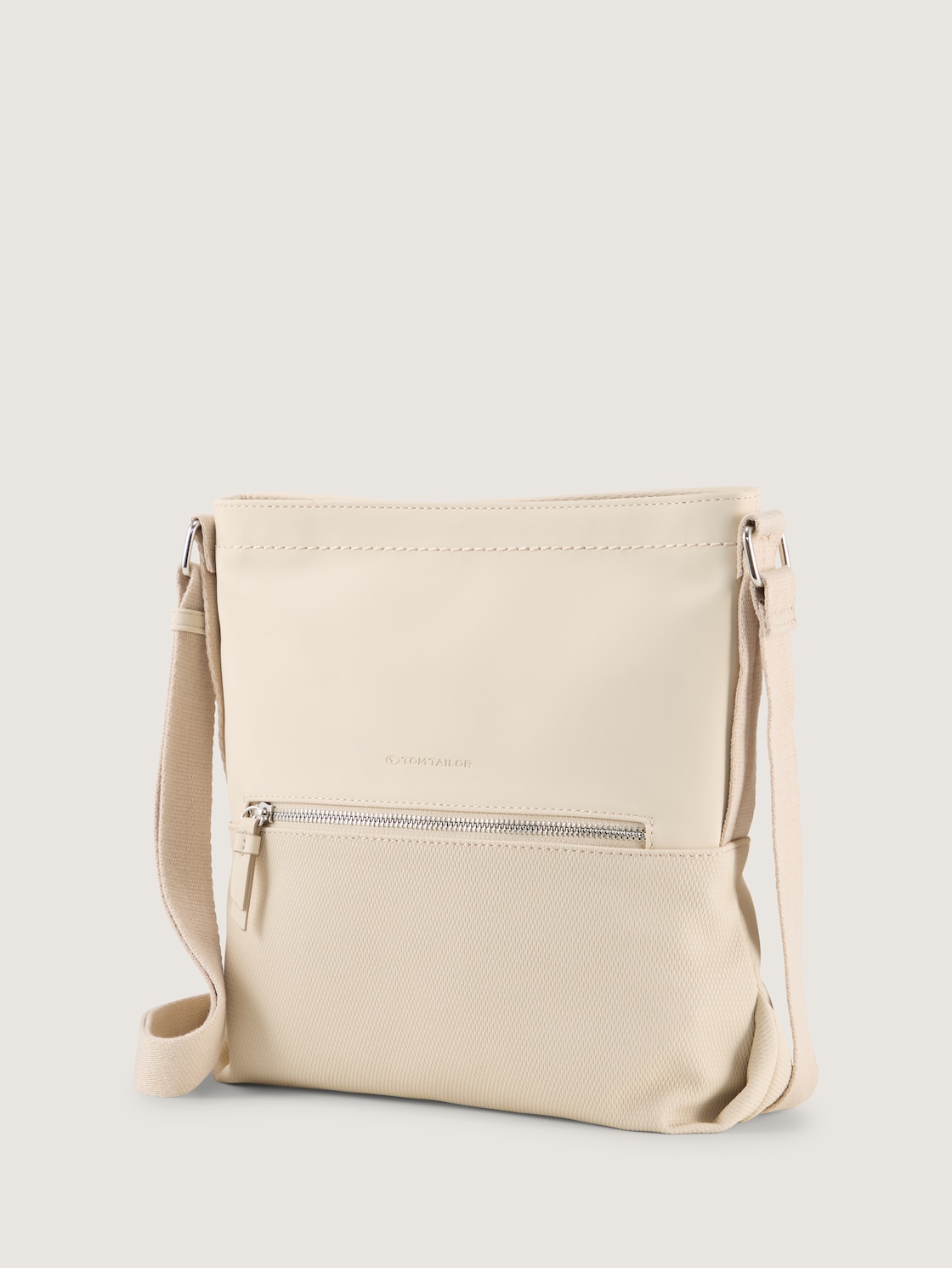 TTERIN M Umhängetasche aus Lederimitat - off white / off white - seitliche Produkt-Ansicht 