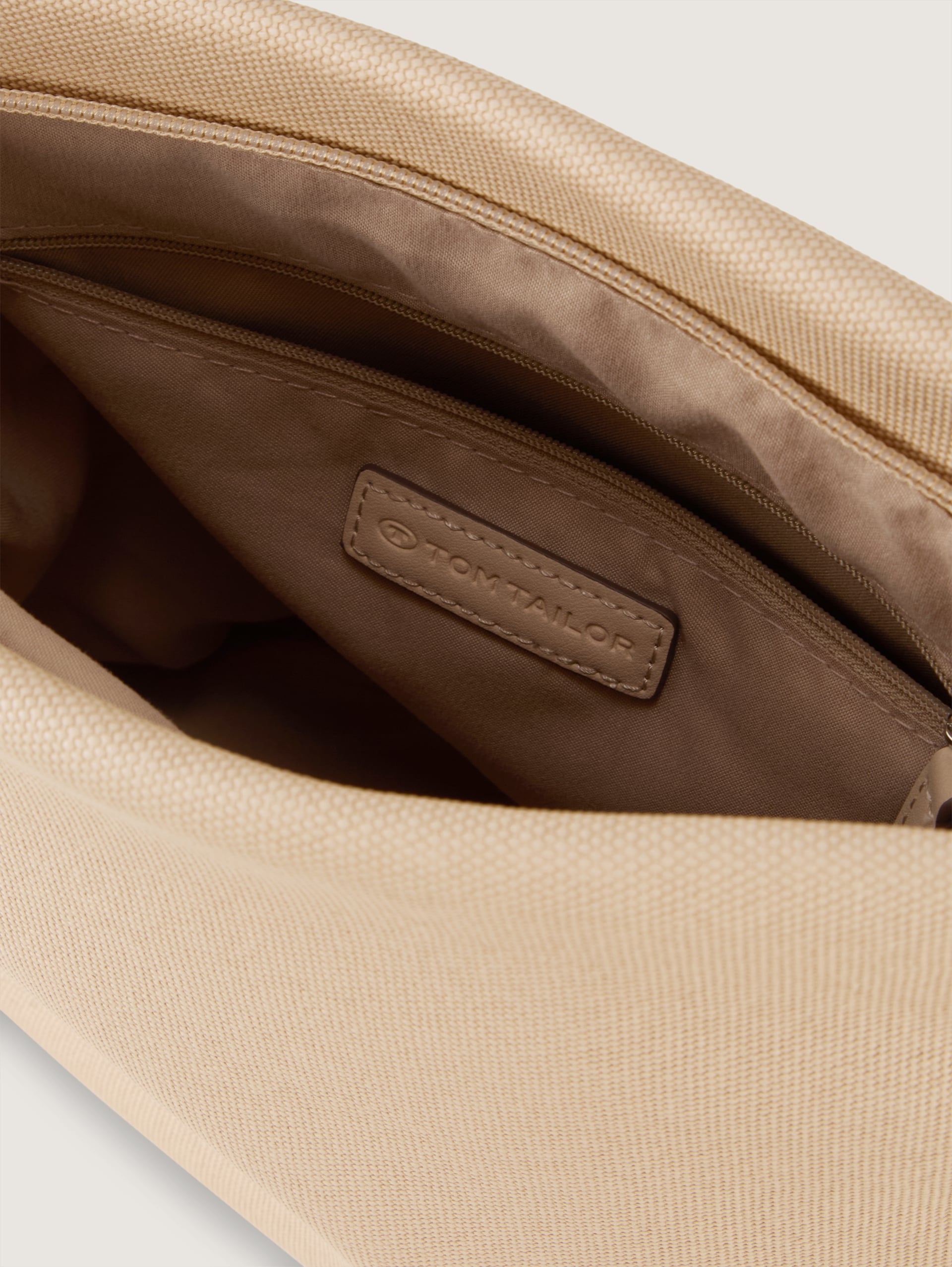 TTROSA S Umhängetasche in Canvas-Optik - beige / beige - seitliche Produkt-Ansicht 