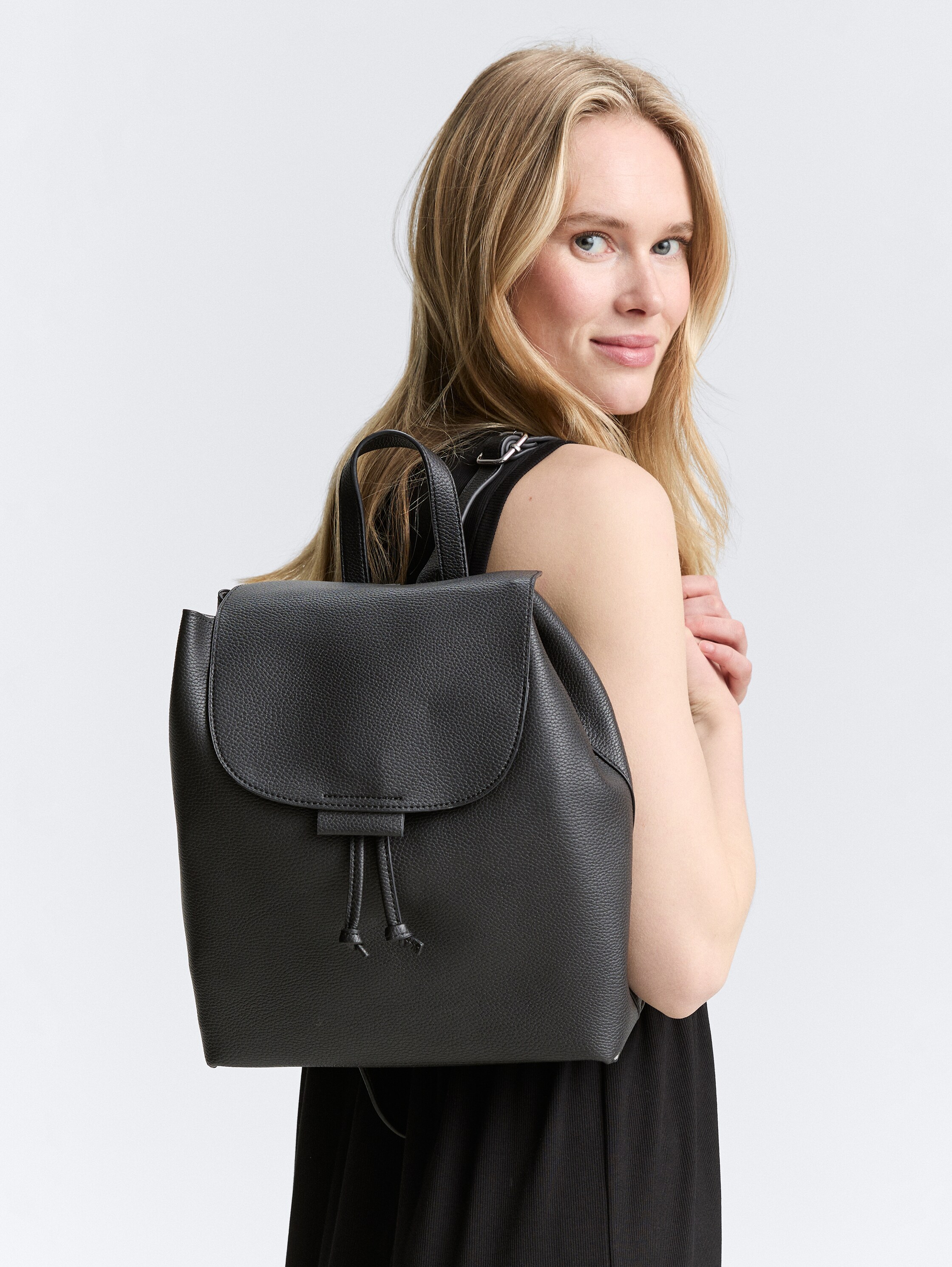 TTFILIPA M Rucksack mit Umschlag und Magnetverschluss - 1