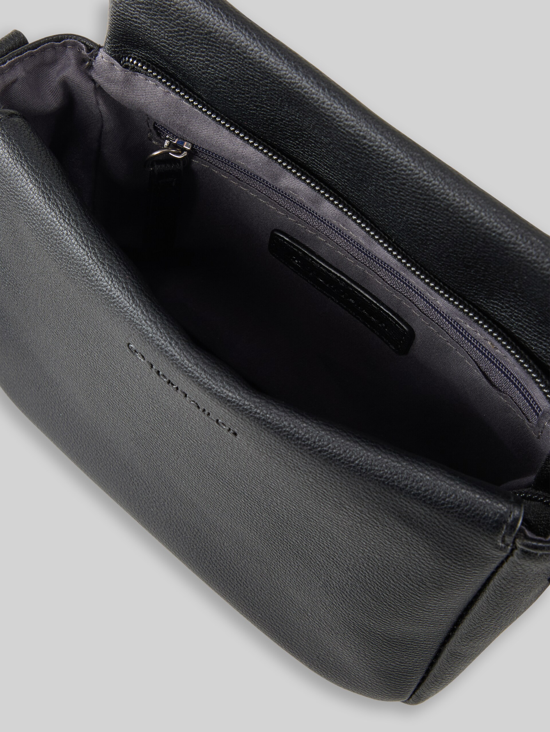 TTRELLA S shoulder bag with small flap and embossed logo - schwarz / black - side product view 